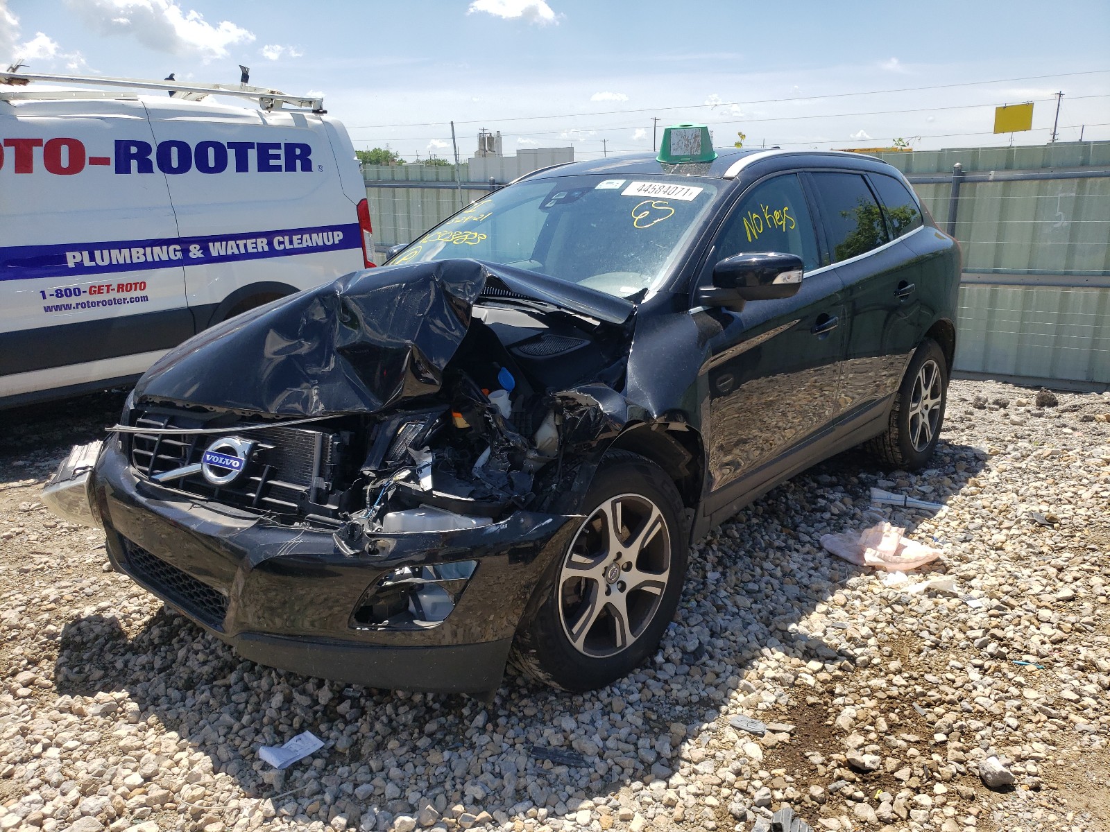 Photo 2 from auction – 2012 VOLVO XC60 T6 with VIN YV4902DZ2C2303783