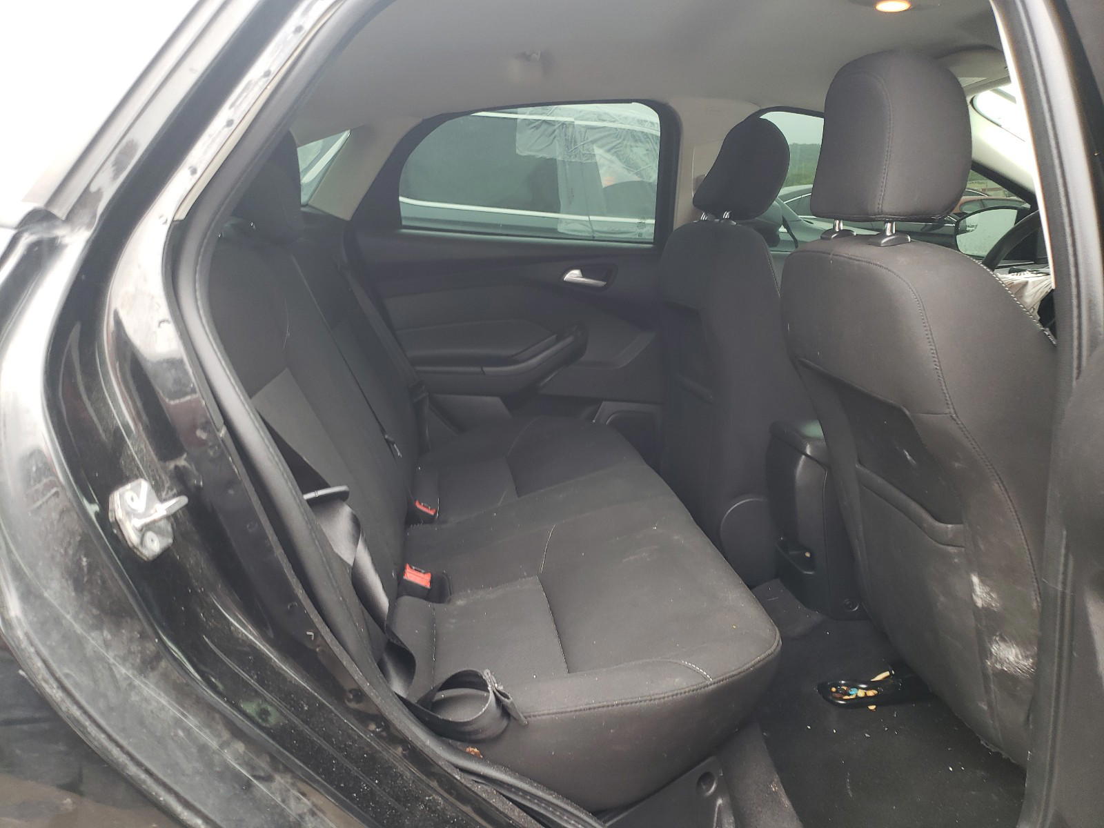Photo 6 from auction – 2015 FORD FOCUS SE with VIN 1FADP3F27FL202340