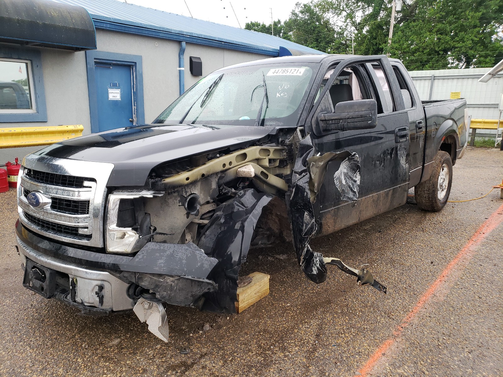Photo 2 from auction – 2013 FORD F150 SUPER with VIN 1FTEW1CM7DKG27569