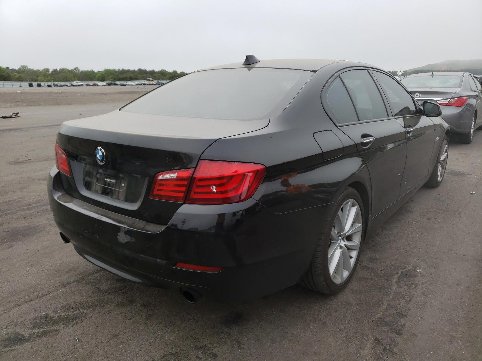 Photo 4 from auction – 2011 BMW 535 XI with VIN WBAFU7C54BC874252
