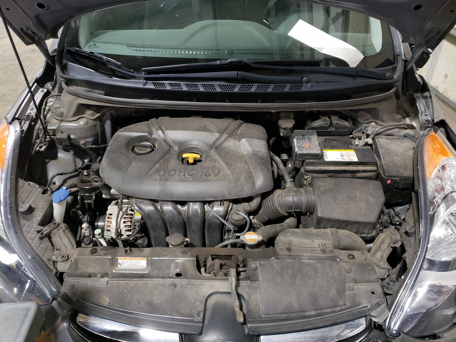 Photo 7 from auction – 2012 HYUNDAI ELANTRA GL with VIN 5NPDH4AE5CH145540