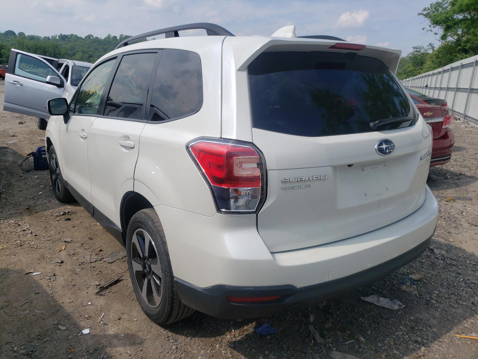 Photo 3 from auction – 2017 SUBARU FORESTER 2 with VIN JF2SJAEC9HH408980