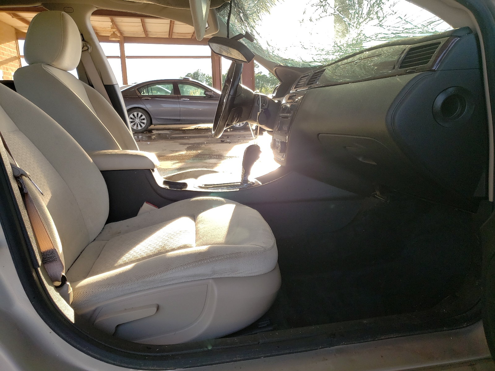 Photo 5 from auction – 2012 CHEVROLET IMPALA LT with VIN 2G1WG5E39C1137431