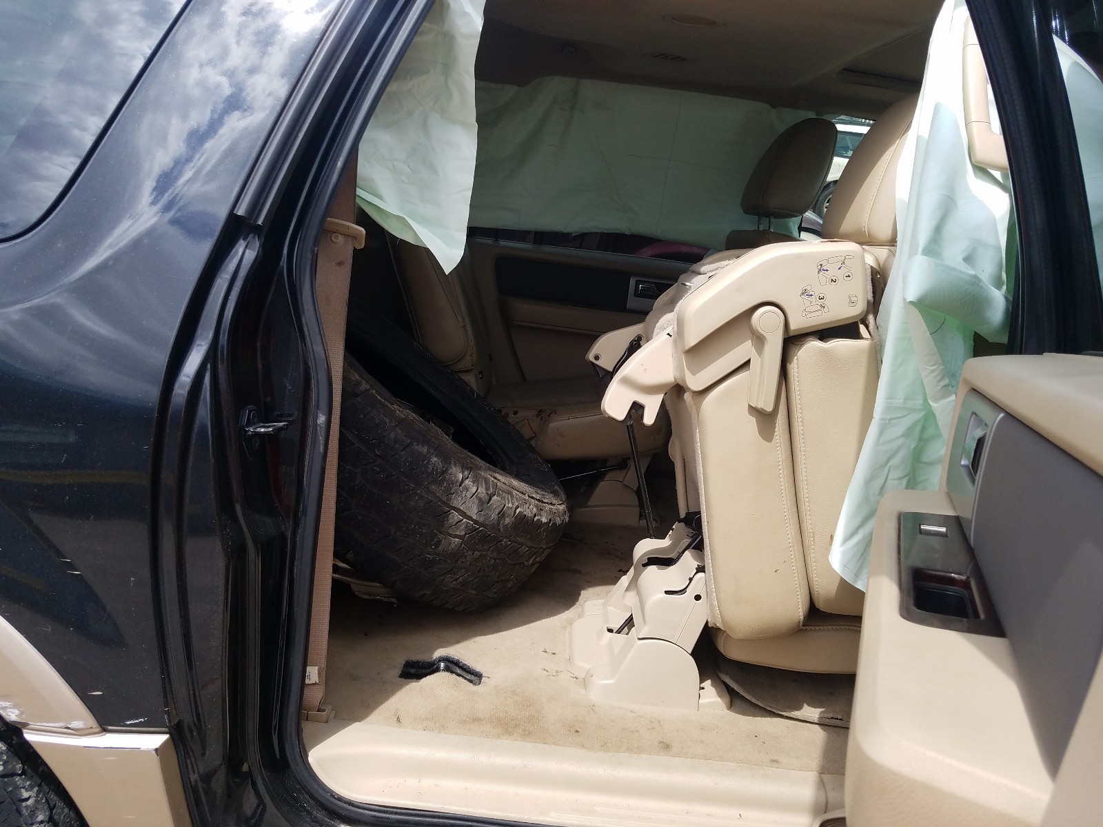 صورة رقم 6 من المزاد - 2012 FORD EXPEDITION مع VIN 1FMJK1J59CEF52632