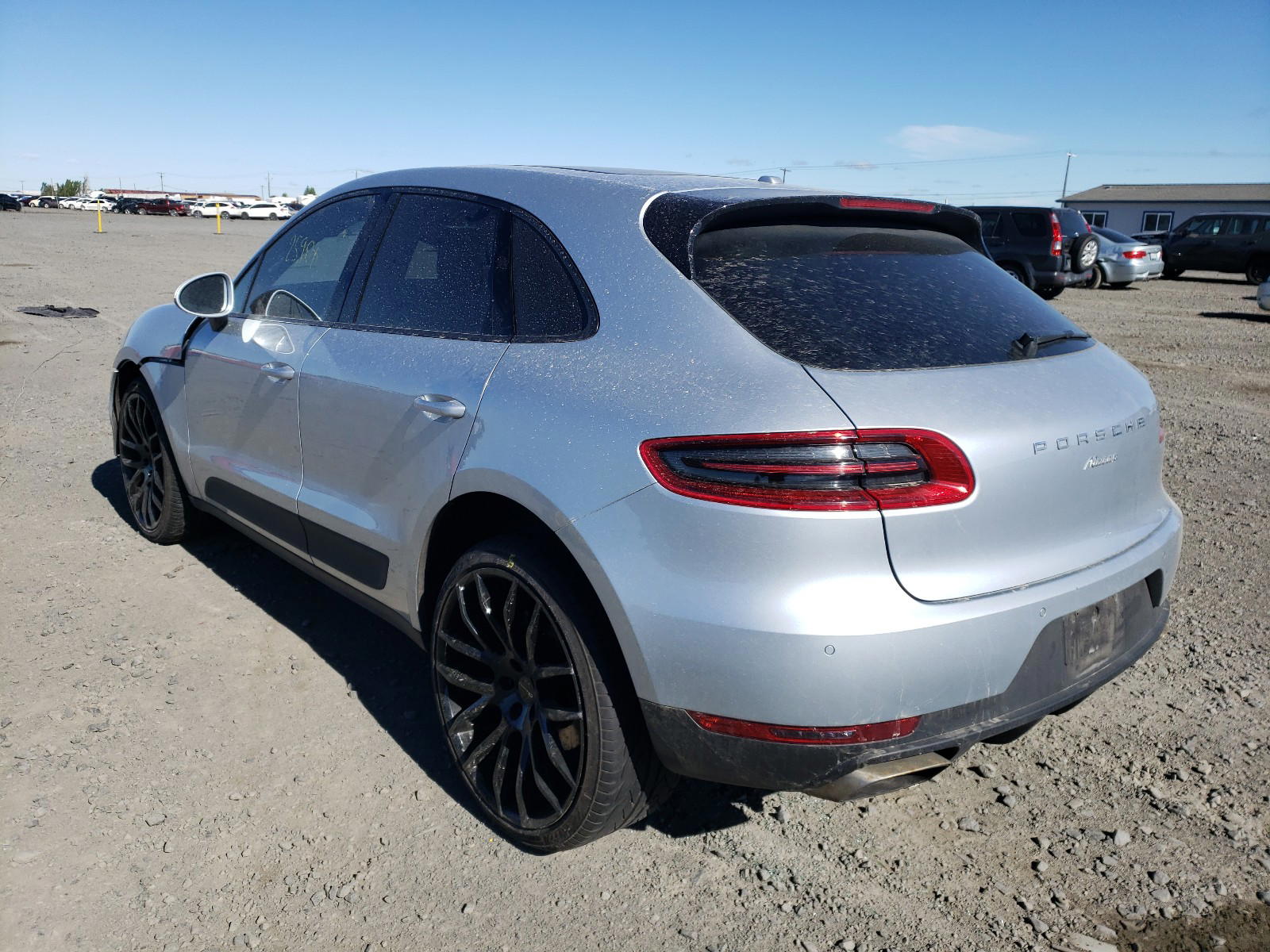 Photo 3 from auction – 2017 PORSCHE MACAN with VIN WP1AA2A58HLB01495
