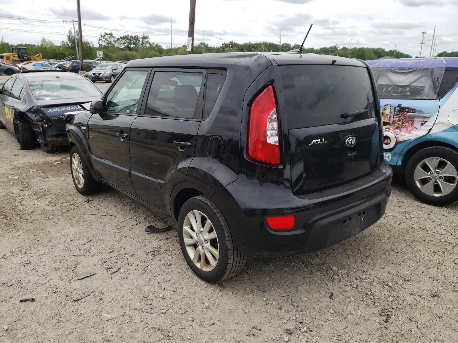 Photo 3 from auction – 2013 KIA SOUL with VIN KNDJT2A50D7753252