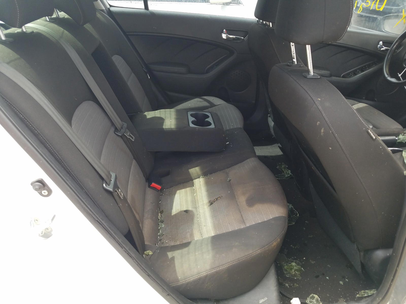 Photo 6 from auction – 2015 KIA FORTE EX with VIN KNAFX4A85F5266365