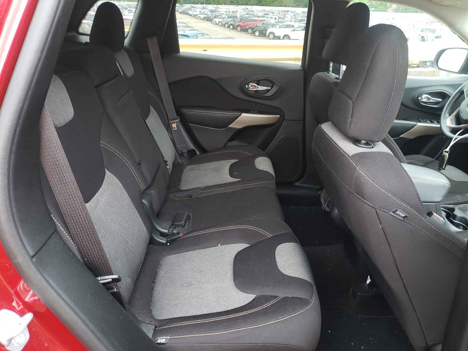Photo 6 from auction – 2017 JEEP CHEROKEE S with VIN 1C4PJLAB4HW641982