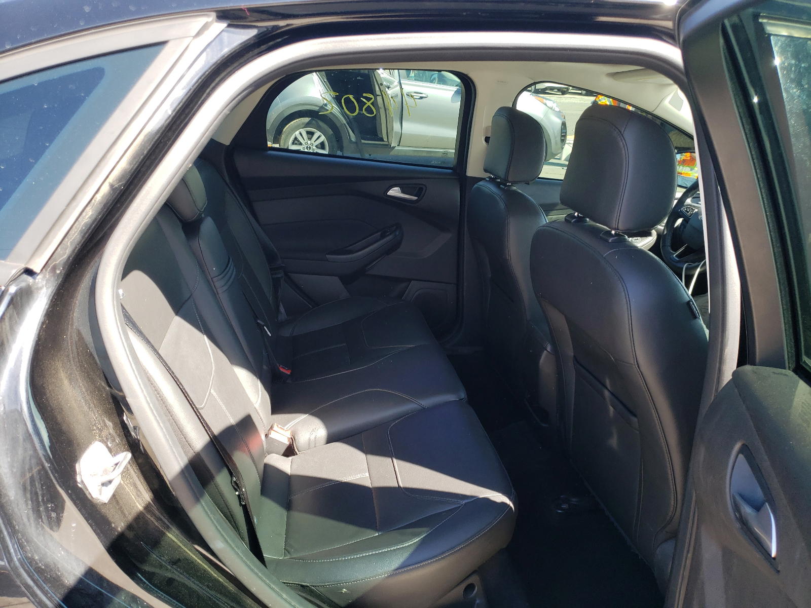 Photo 6 from auction – 2016 FORD FOCUS SE with VIN 1FADP3F26GL354806