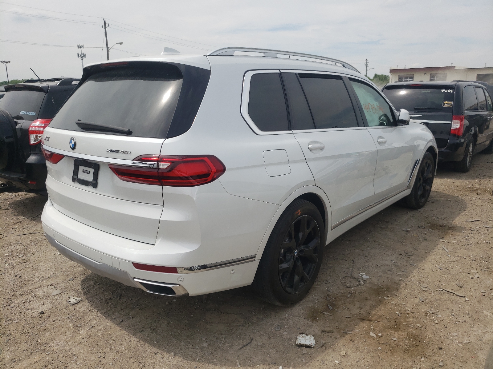 Photo 4 from auction – 2020 BMW X7 XDRIVE4 with VIN 5UXCW2C00L9B59041