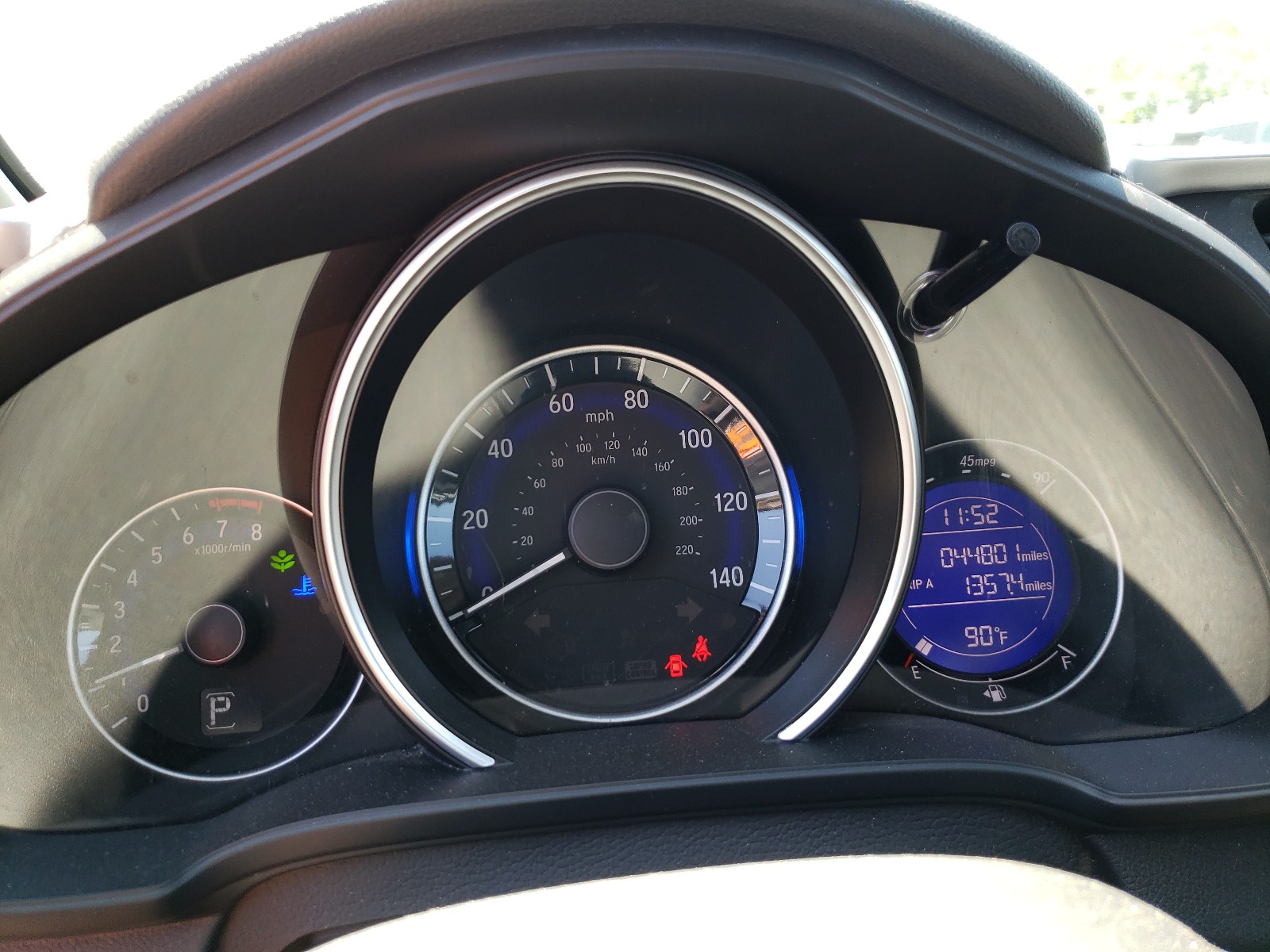 Photo 8 from auction – 2016 HONDA FIT EX with VIN JHMGK5H71GS009648