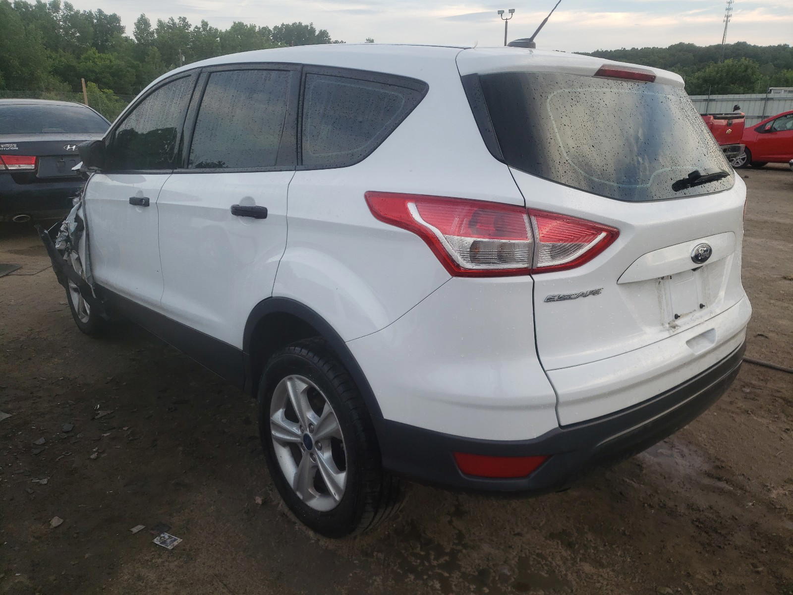 Photo 3 from auction – 2014 FORD ESCAPE S with VIN 1FMCU0F79EUE49730