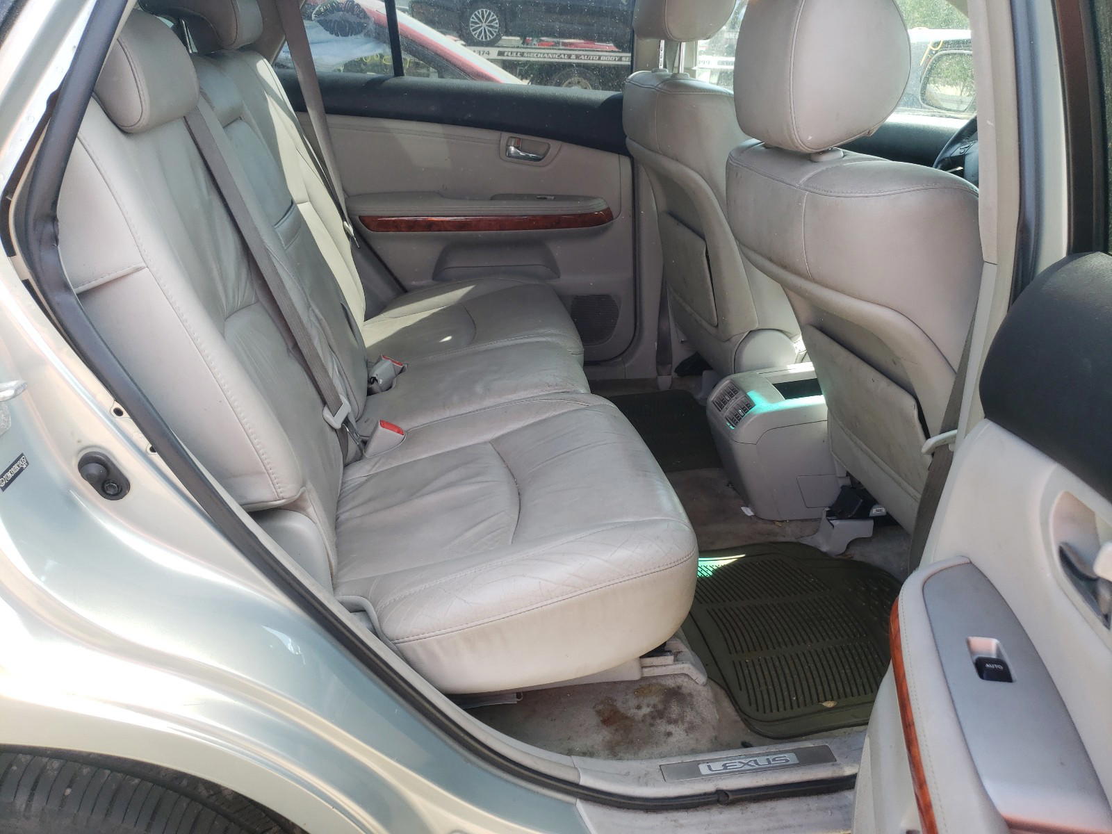 Photo 6 from auction – 2009 LEXUS RX 350 with VIN 2T2HK31U39C124357