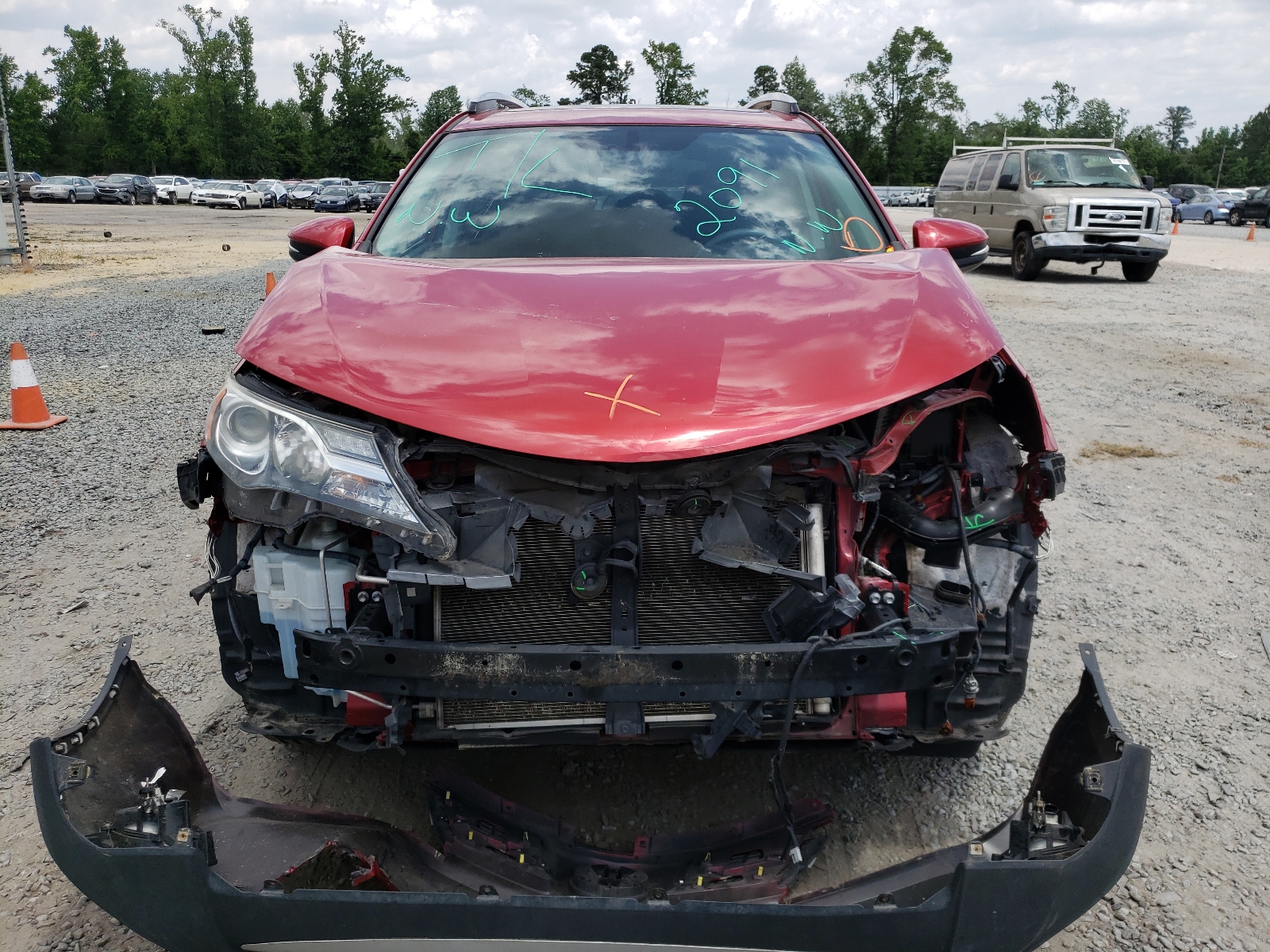 Photo 9 from auction – 2014 TOYOTA RAV4 XLE with VIN 2T3RFREV5EW130289