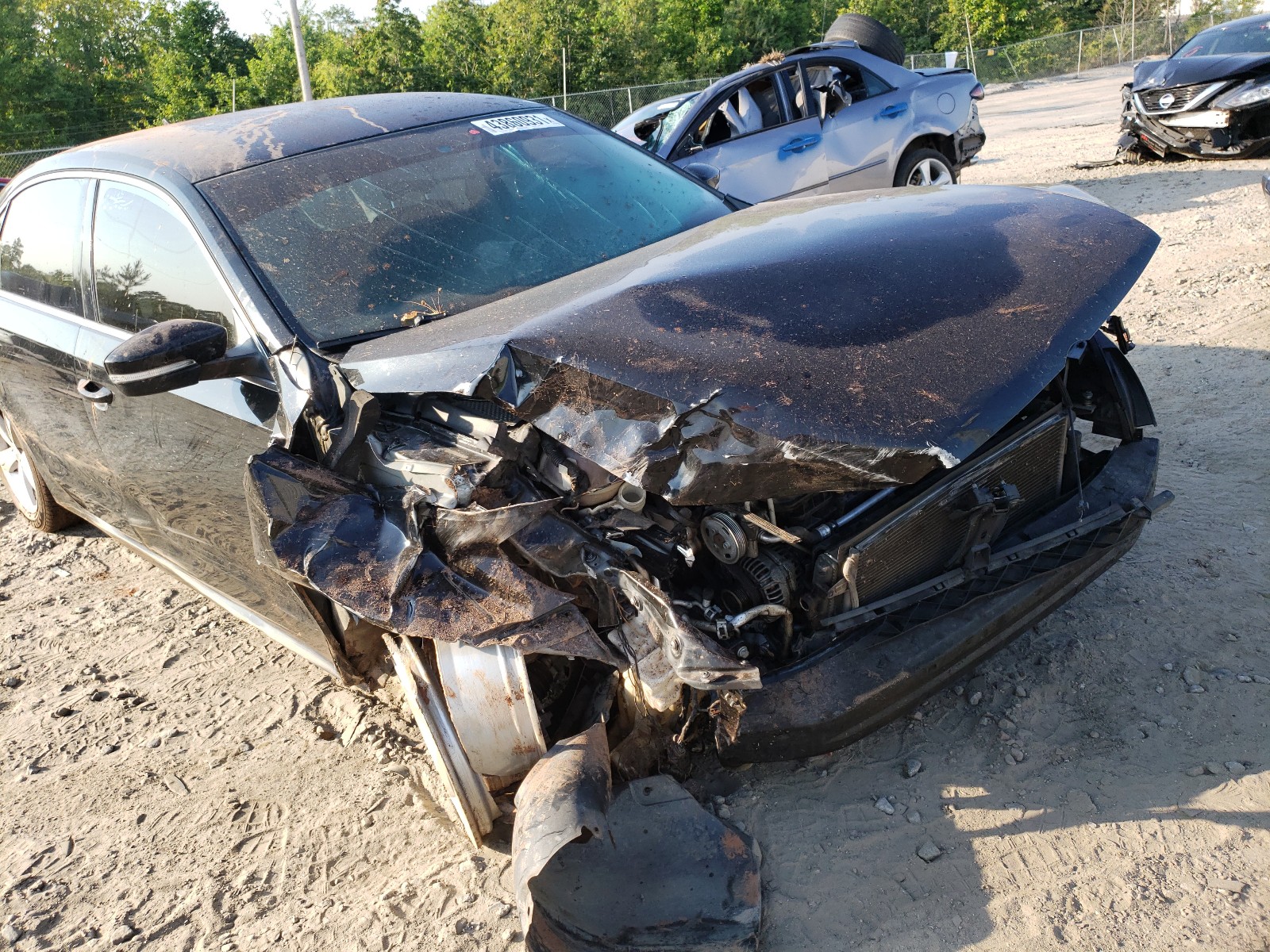 Photo 9 from auction – 2014 VOLKSWAGEN PASSAT SE with VIN 1VWBP7A32EC019688