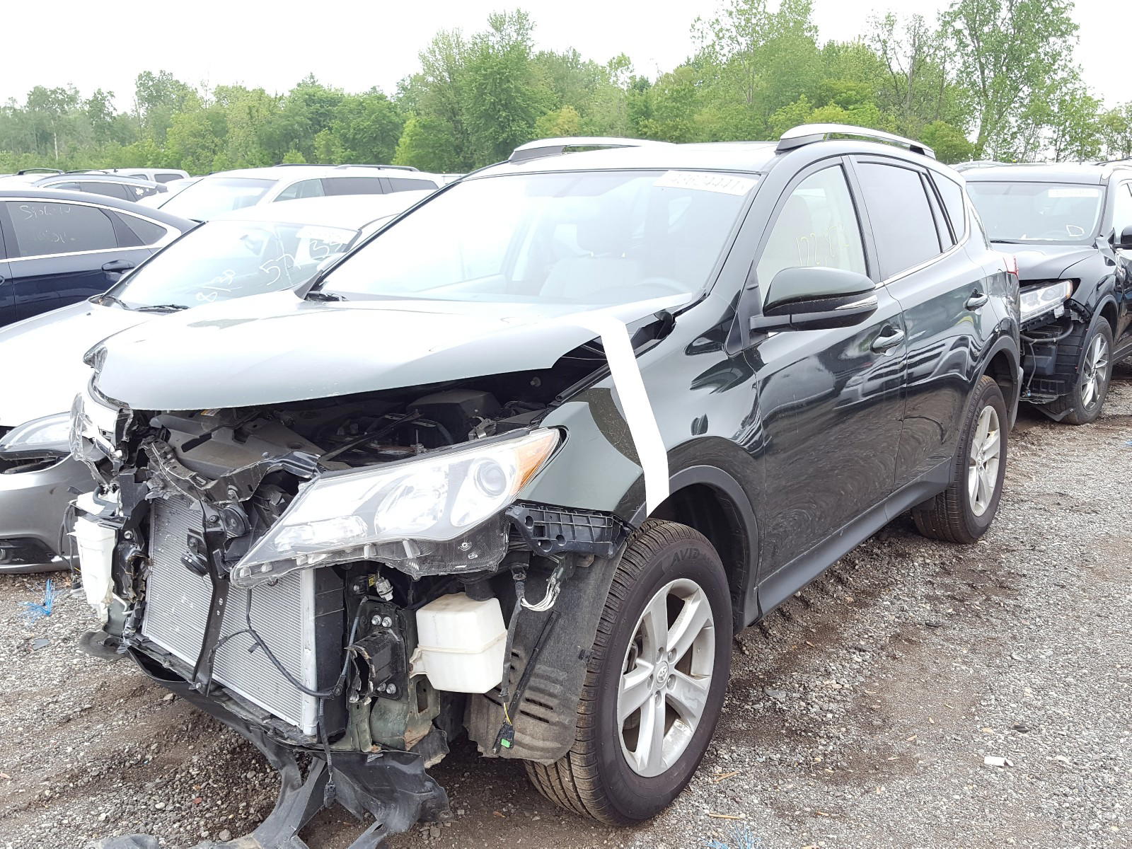 Photo 2 from auction – 2013 TOYOTA RAV4 XLE with VIN JTMRFREV7DD030982