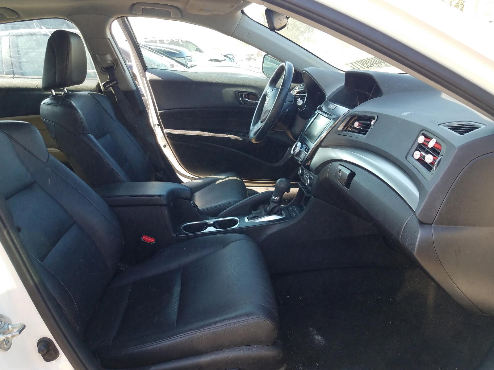 Photo 5 from auction – 2016 ACURA ILX PREMIU with VIN 19UDE2F79GA019476