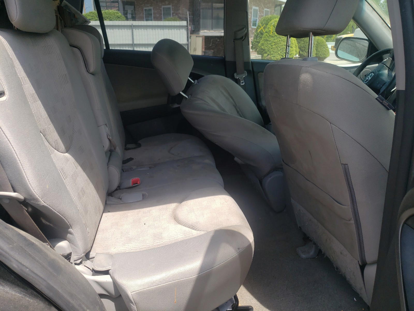 Photo 6 from auction – 2009 TOYOTA RAV4 with VIN JTMBF33V49D018569