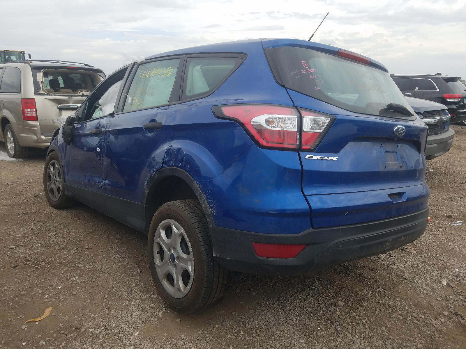 Photo 3 from auction – 2018 FORD ESCAPE S with VIN 1FMCU0F72JUC85120