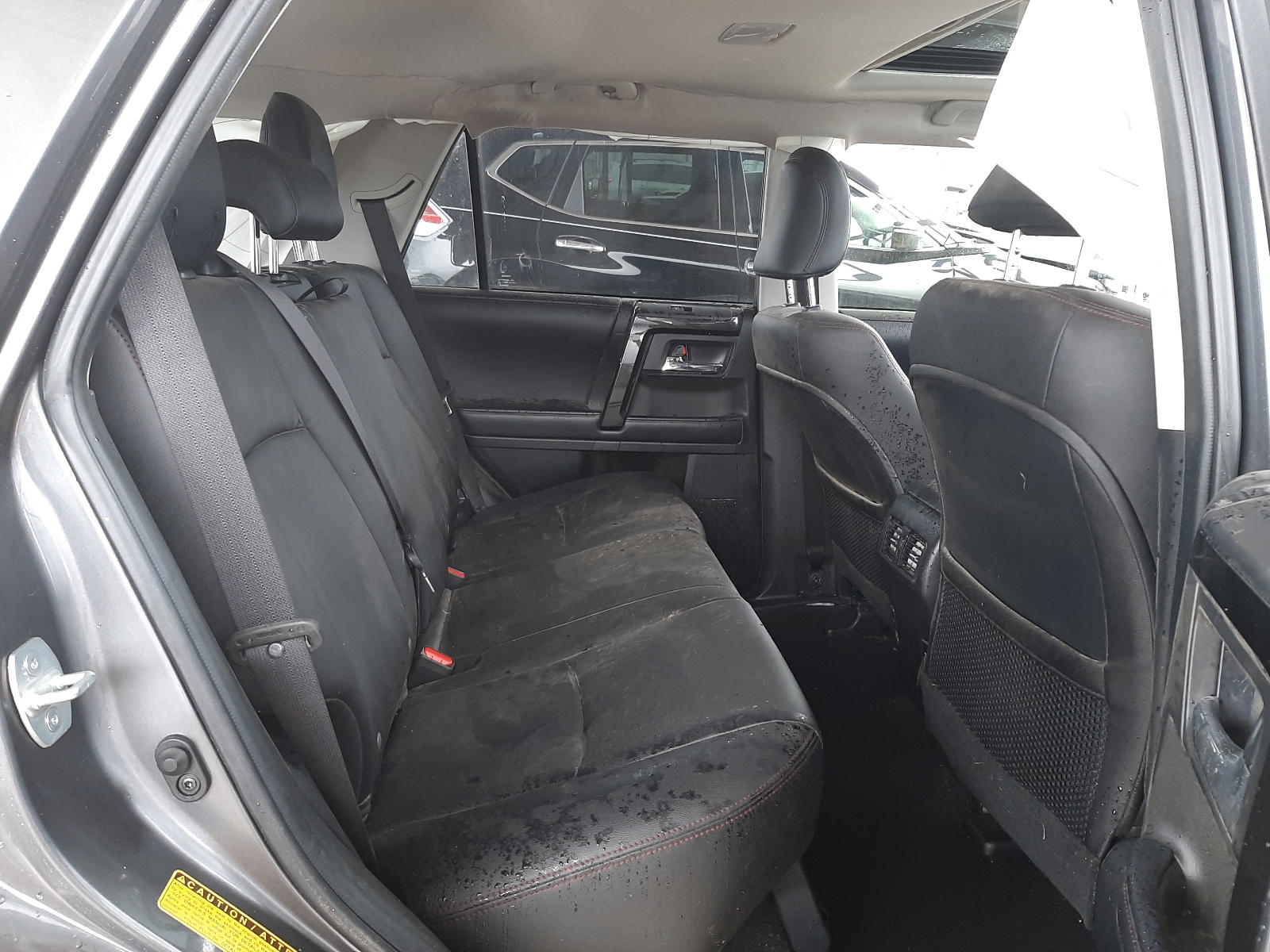 Photo 6 from auction – 2018 TOYOTA 4RUNNER SR with VIN JTEBU5JR6J5587697
