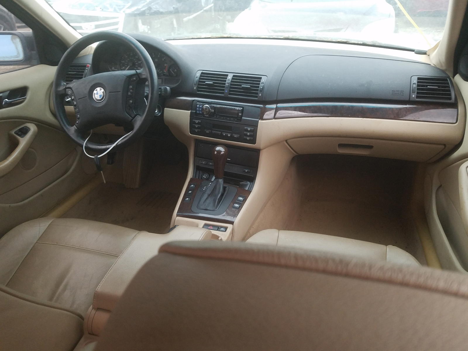 Photo 9 from auction – 2003 BMW 325 XI with VIN WBAEU33483PH90606