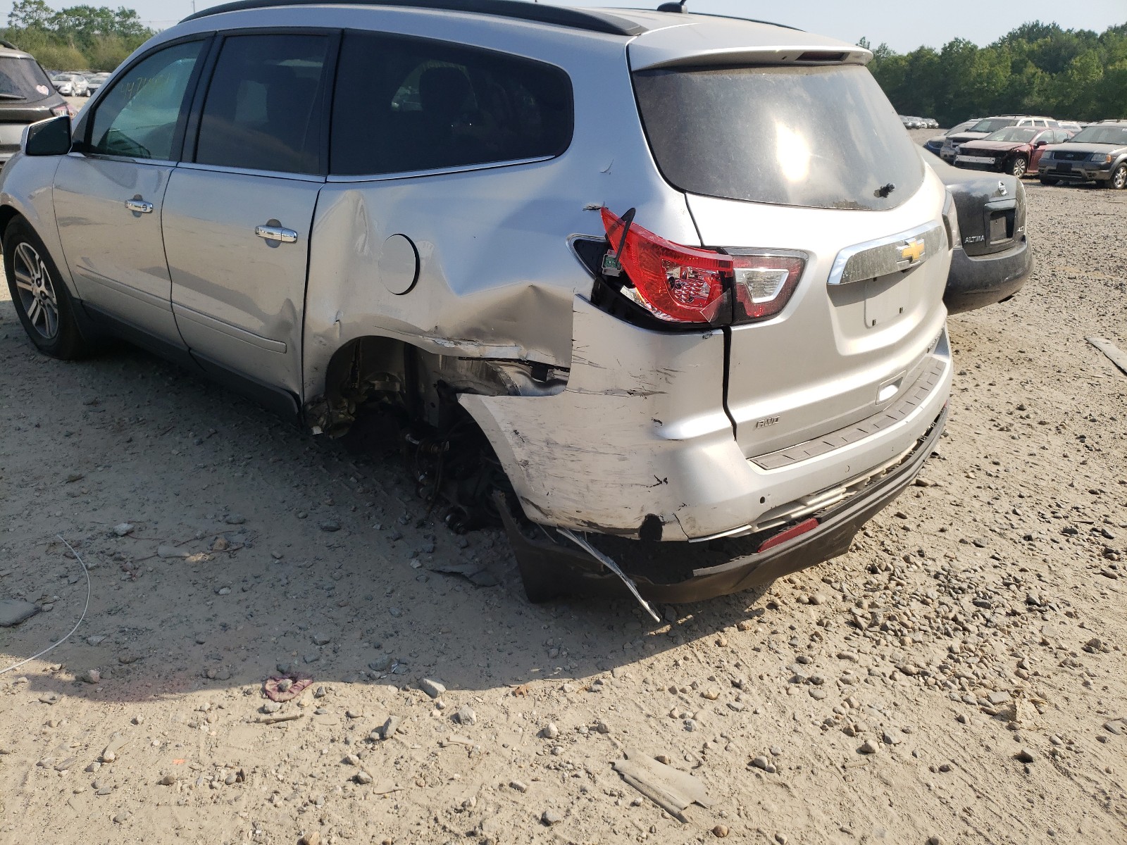 Photo 9 from auction – 2015 CHEVROLET TRAVERSE L with VIN 1GNKVHKD8FJ290345