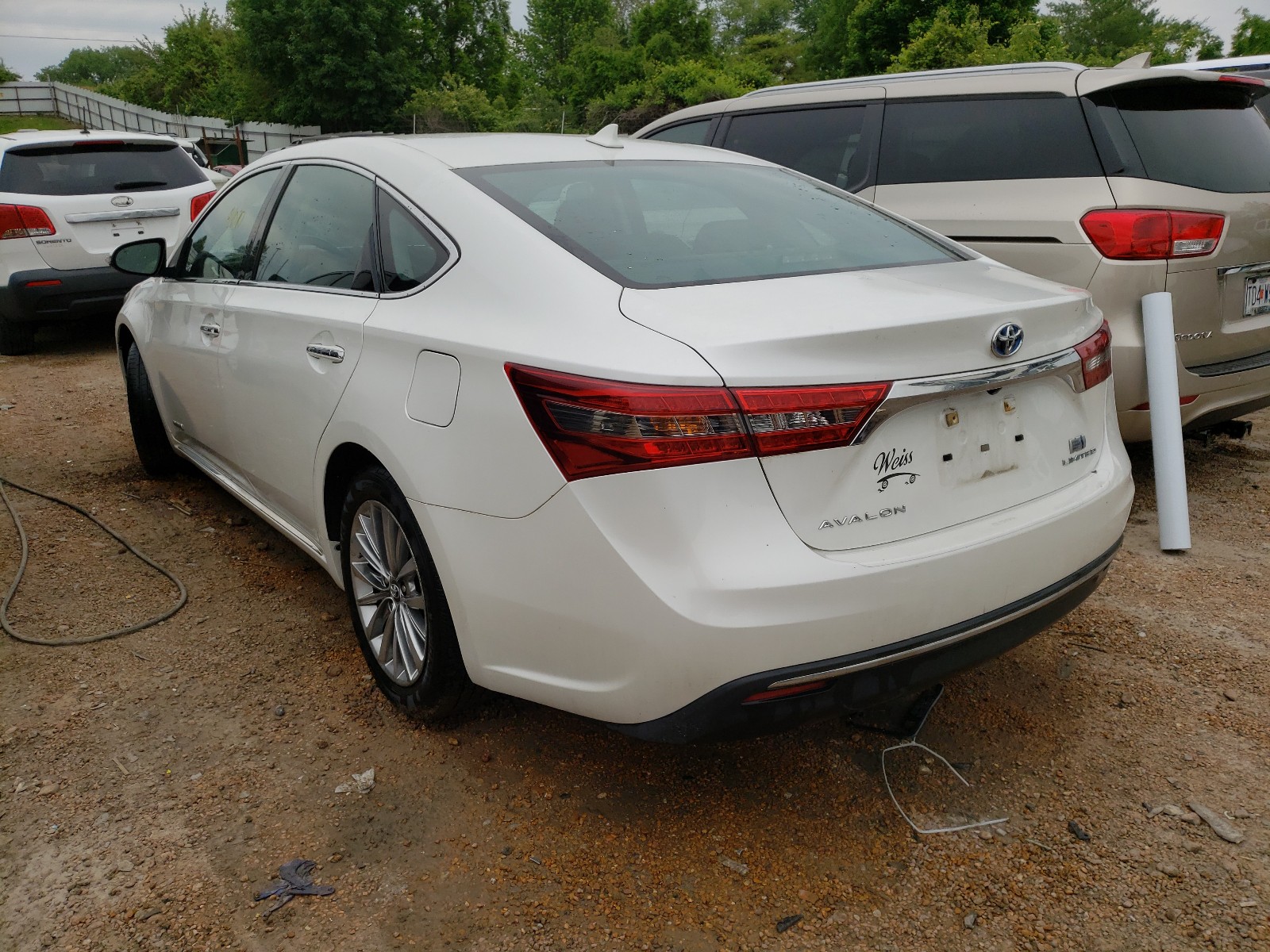 Photo 3 from auction – 2016 TOYOTA AVALON HYB with VIN 4T1BD1EB7GU053919
