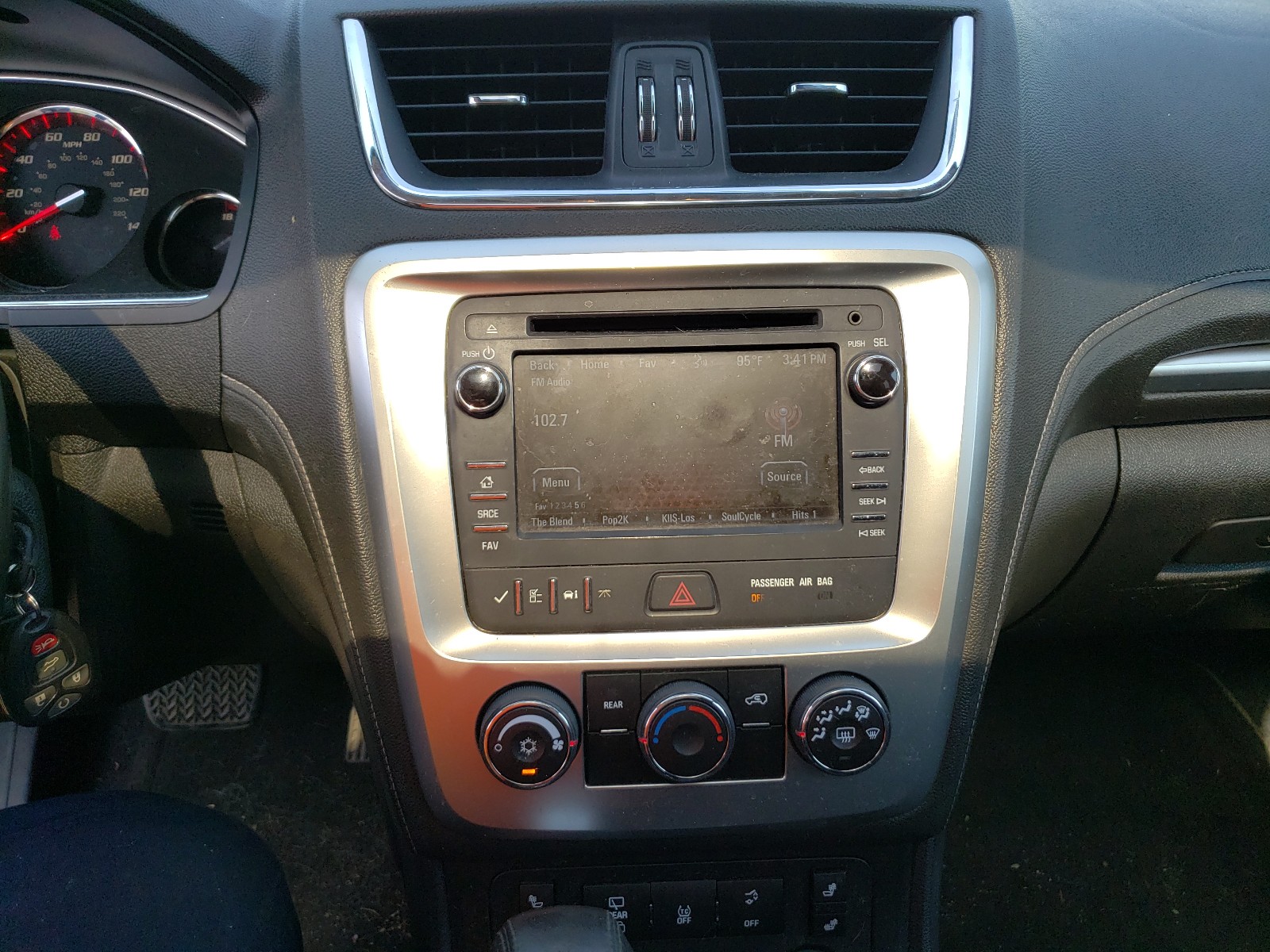 Photo 9 from auction – 2014 GMC ACADIA SLE with VIN 1GKKVPKD9EJ265542