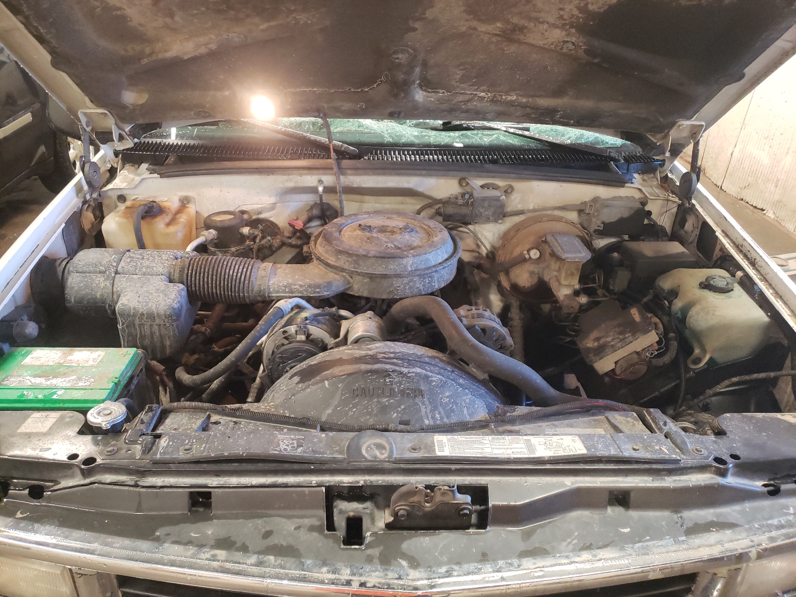 Photo 7 from auction – 1995 CHEVROLET SUBURBAN K with VIN 3GNFK16K8SG117737