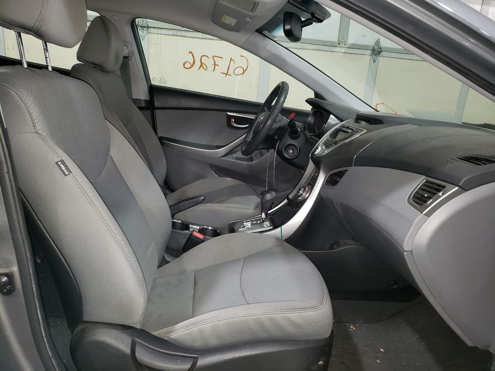 Photo 5 from auction – 2012 HYUNDAI ELANTRA GL with VIN 5NPDH4AE5CH145540