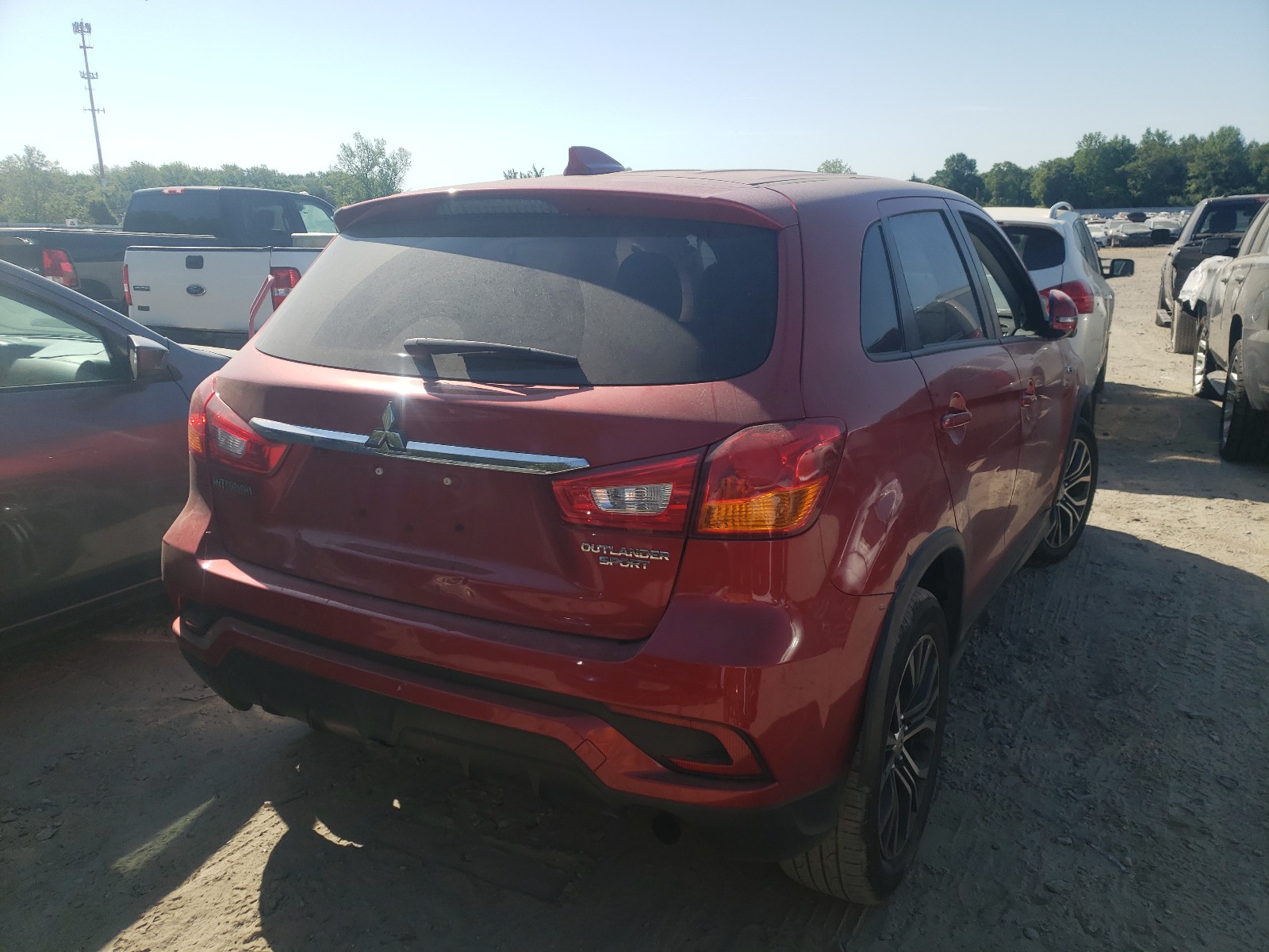 Photo 4 from auction – 2019 MITSUBISHI OUTLANDER with VIN JA4AP3AU7KU033750