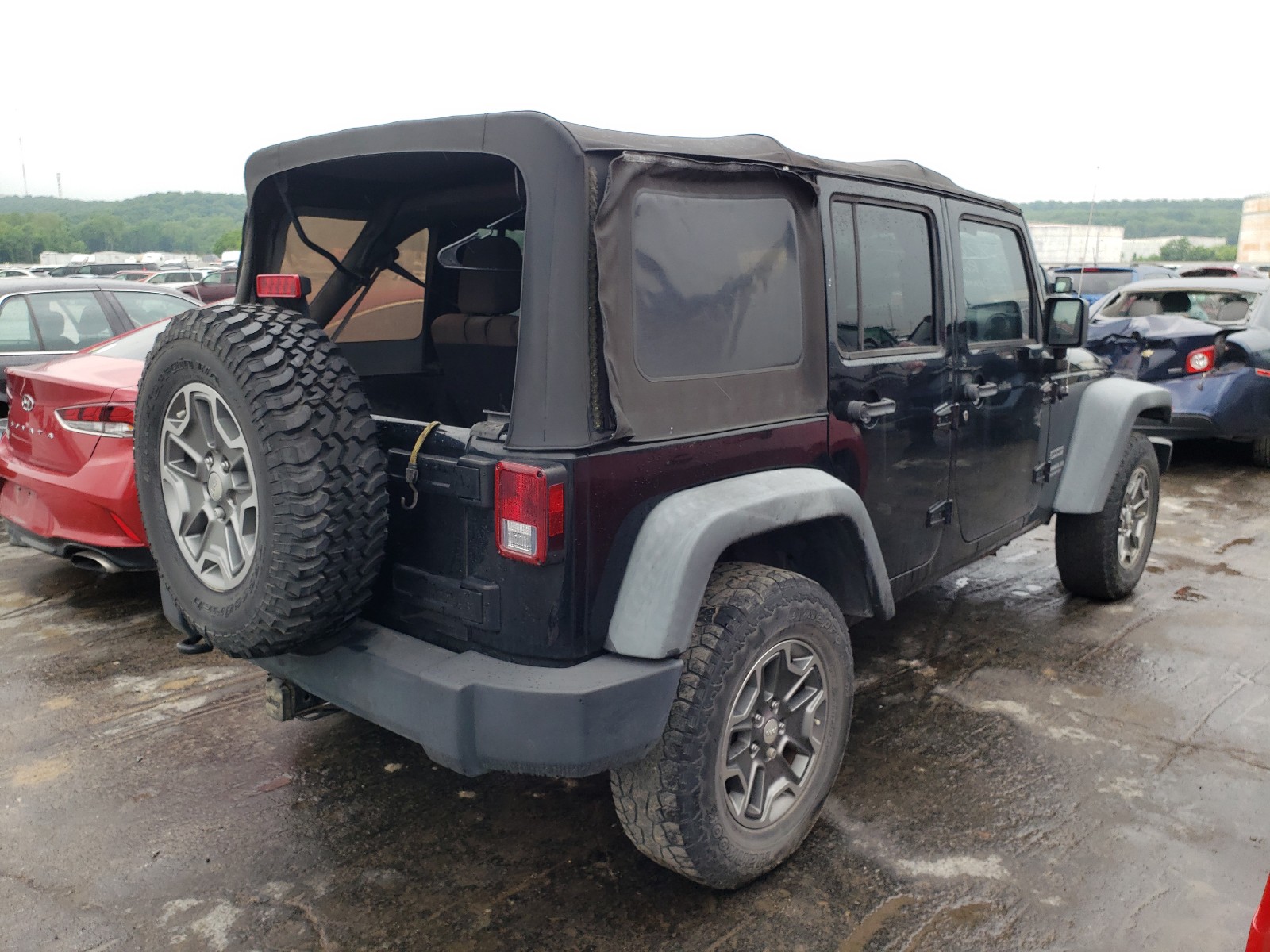 Photo 4 from auction – 2012 JEEP WRANGLER U with VIN 1C4BJWDG1CL122059