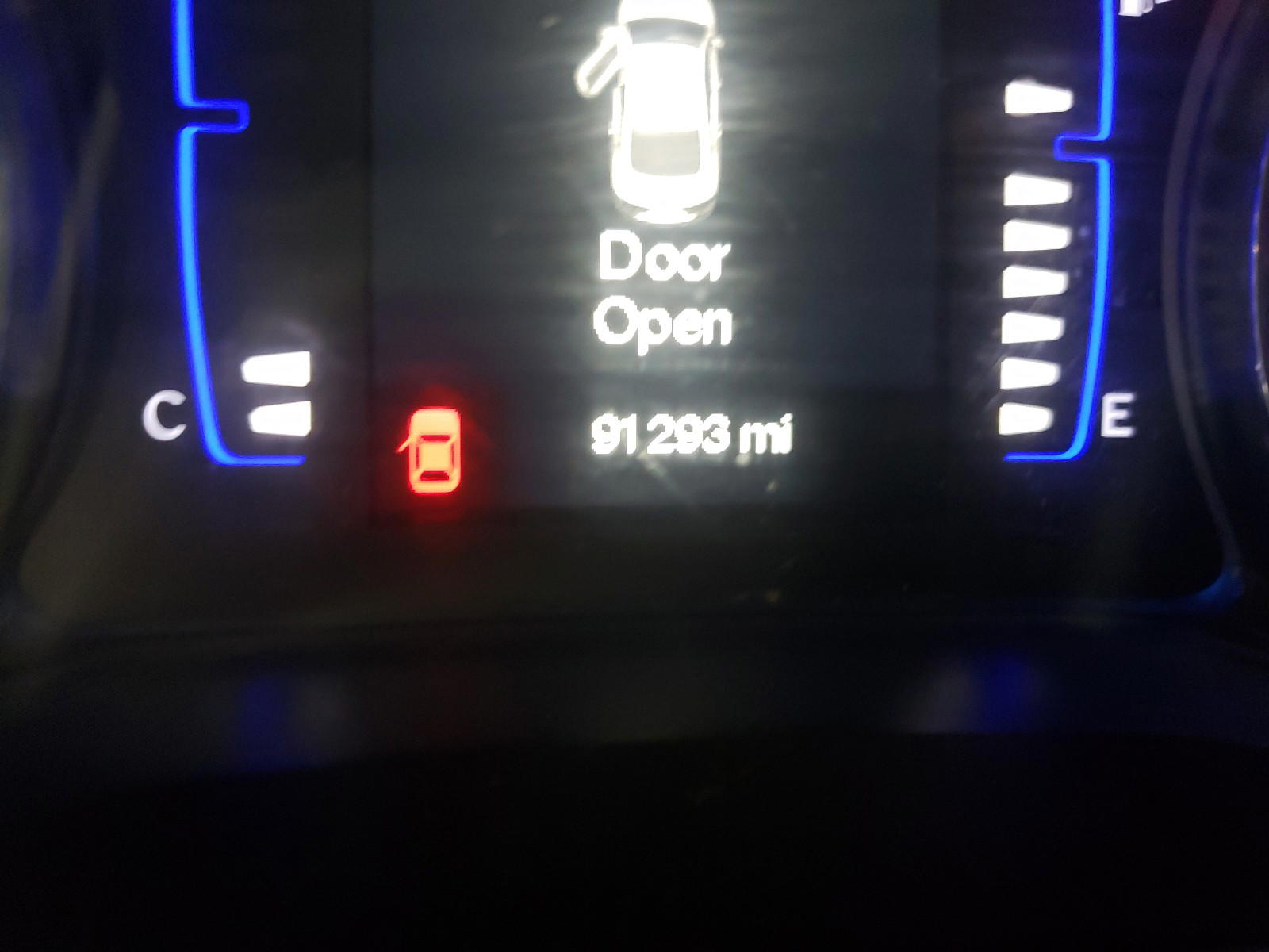 Photo 8 from auction – 2015 CHRYSLER 200 LIMITE with VIN 1C3CCCAB7FN692229