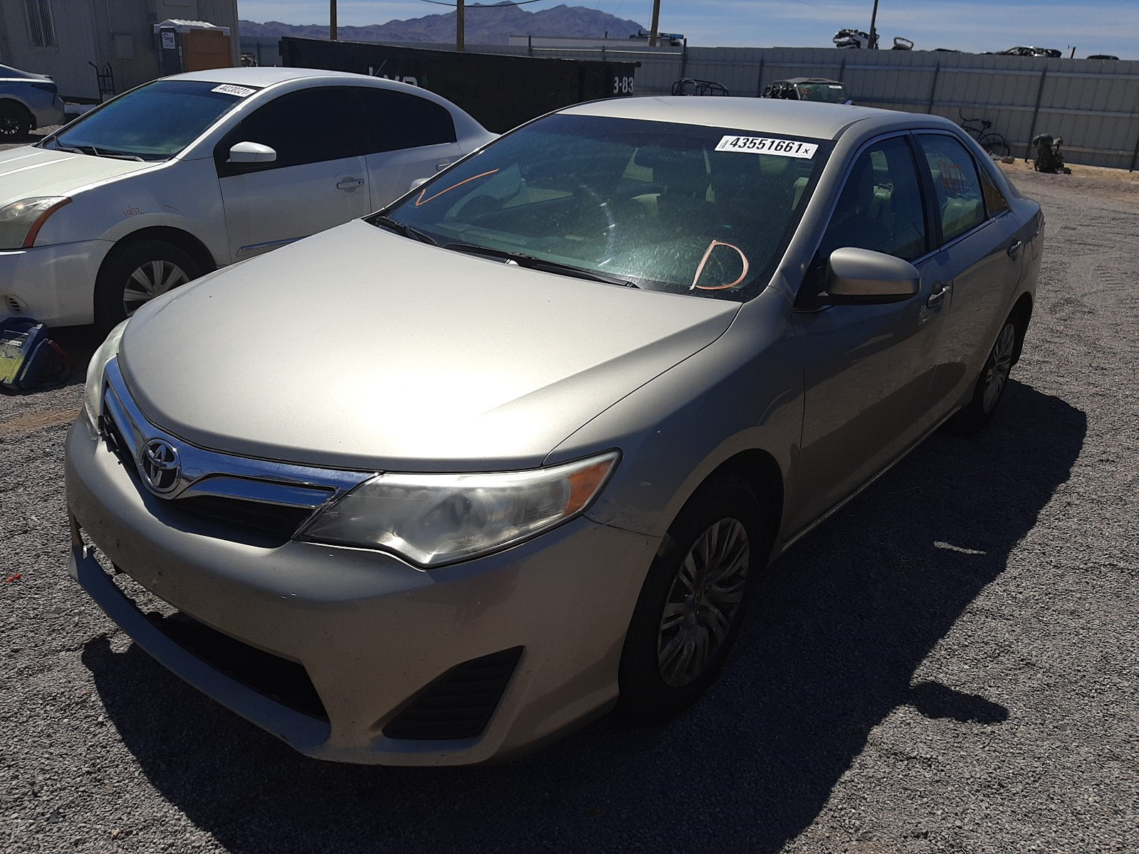 Photo 2 from auction – 2014 TOYOTA CAMRY L with VIN 4T1BF1FKXEU415103