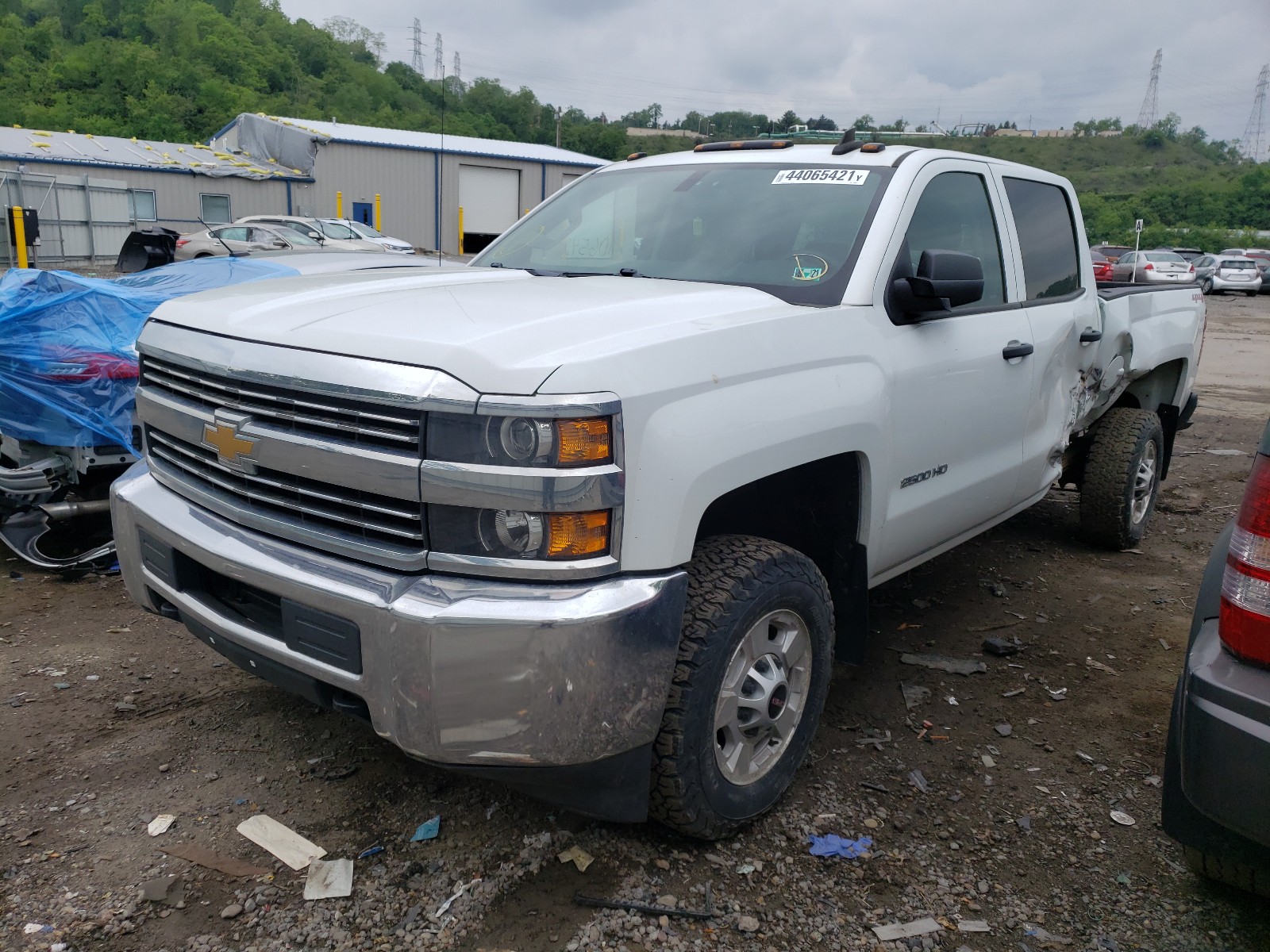 Photo 2 from auction – 2016 CHEVROLET SILVERADO with VIN 1GC1KUEG7GF160931
