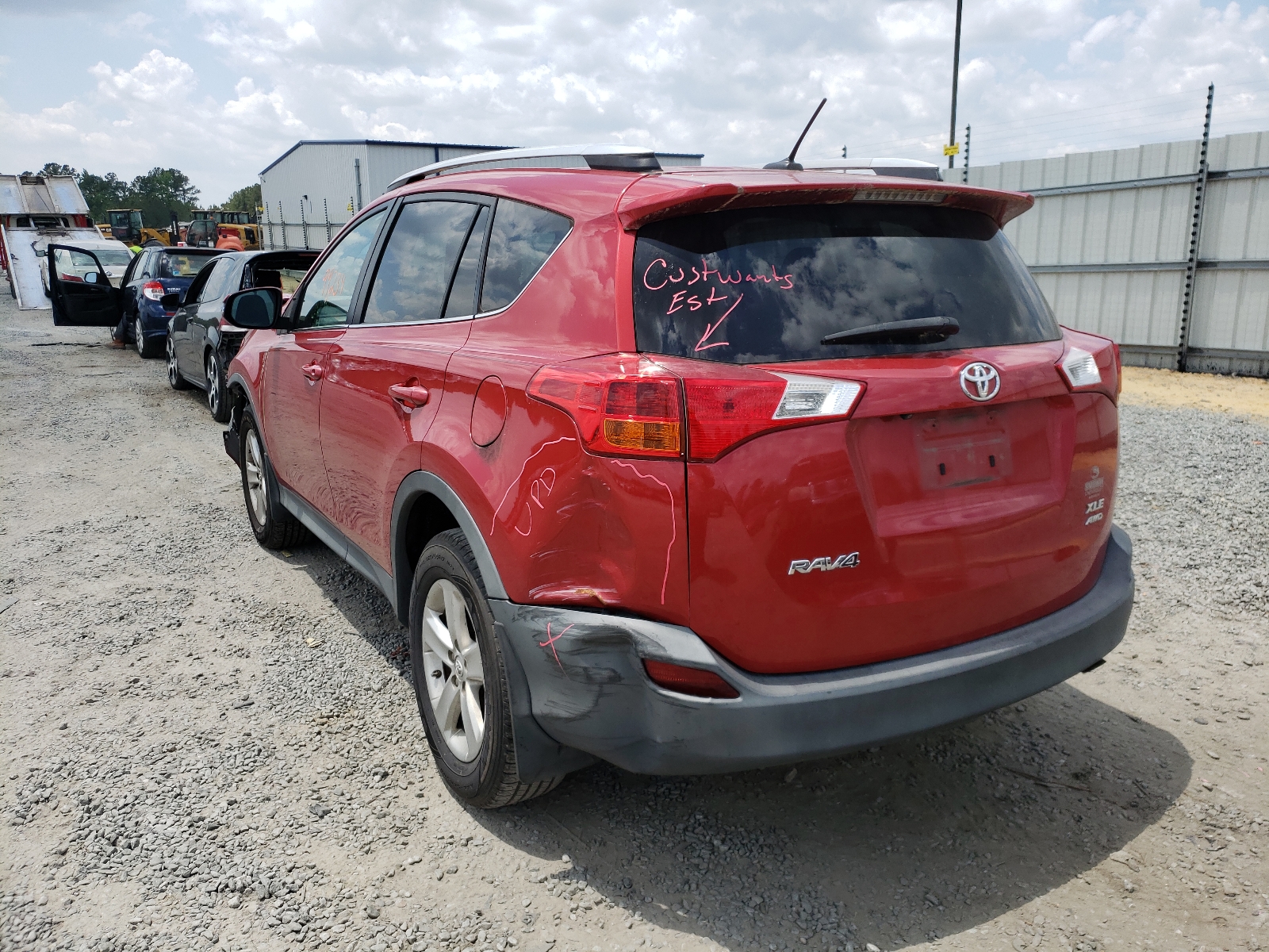 Photo 3 from auction – 2014 TOYOTA RAV4 XLE with VIN 2T3RFREV5EW130289