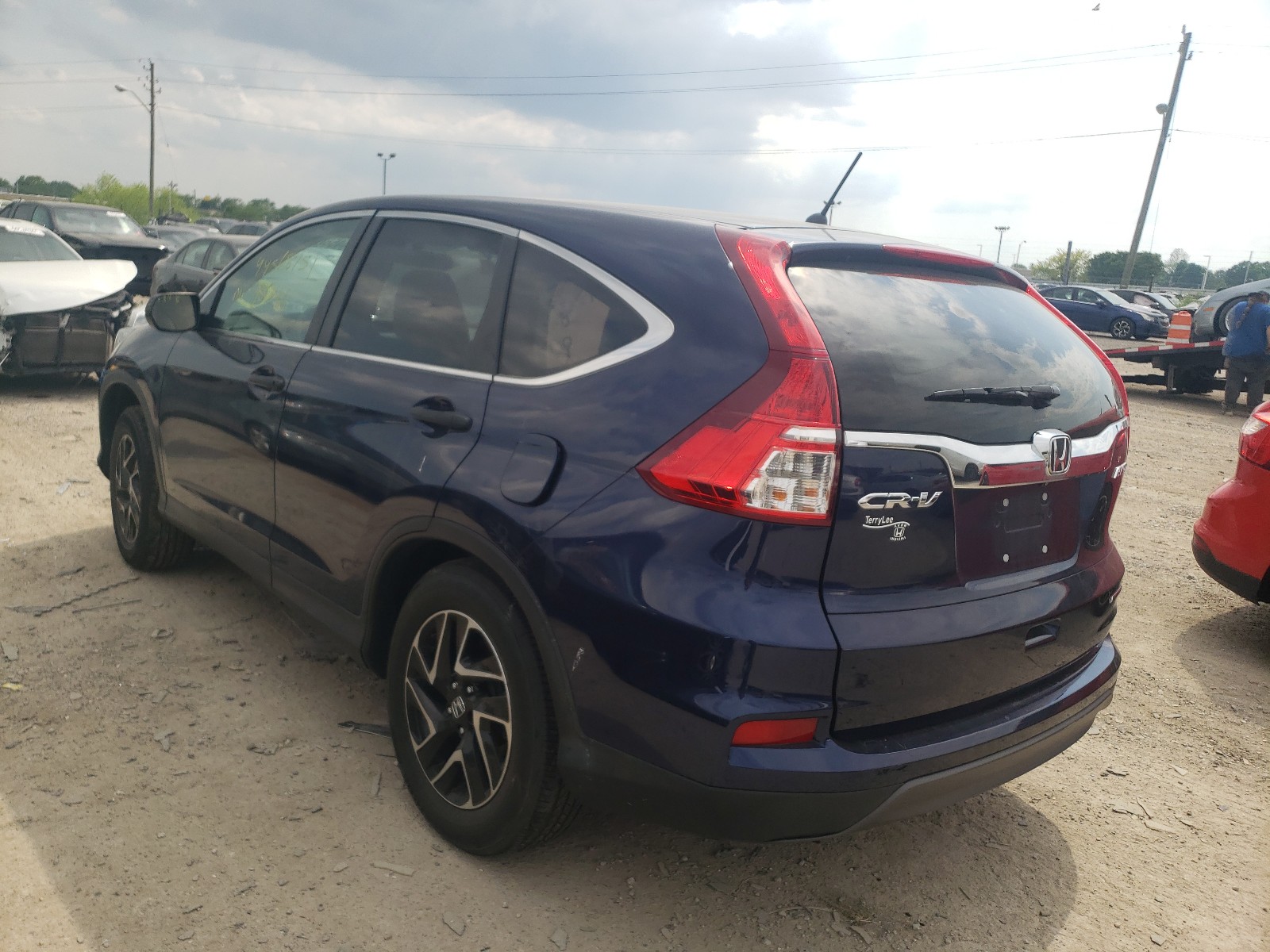 Photo 3 from auction – 2016 HONDA CR-V SE with VIN 5J6RM4H48GL126703