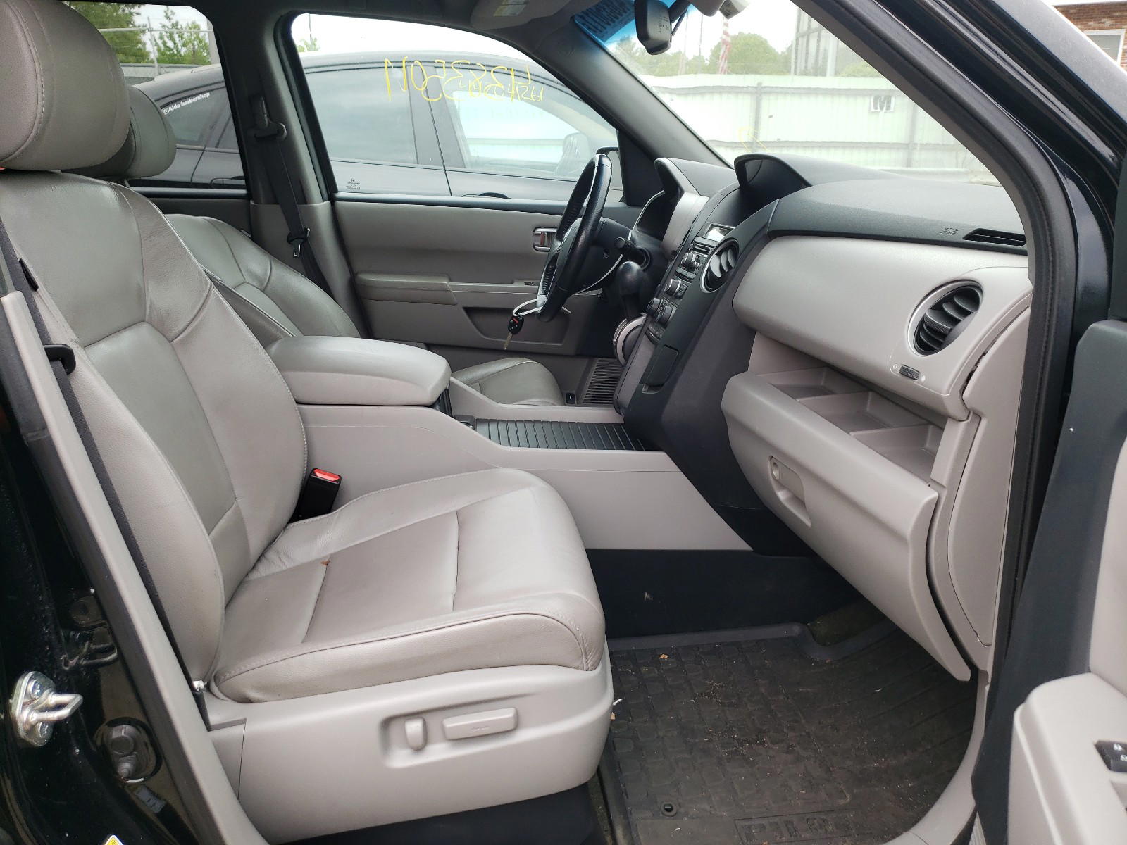 Photo 5 from auction – 2014 HONDA PILOT EXL with VIN 5FNYF4H56EB053321