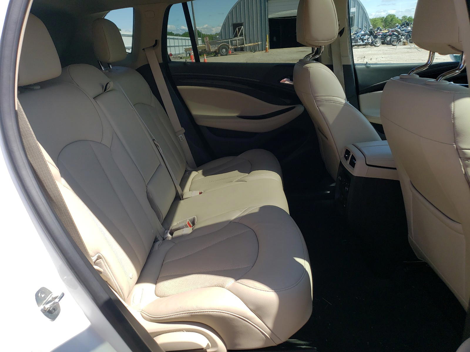 Photo 6 from auction – 2018 BUICK ENVISION E with VIN LRBFX2SA6JD005204