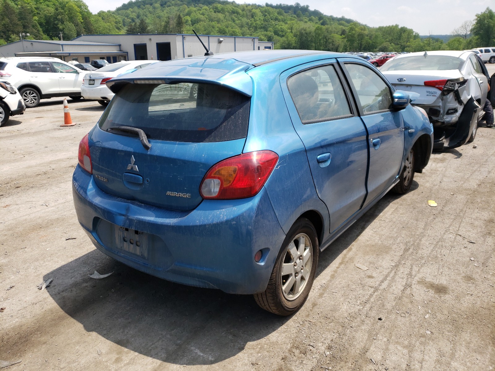 Photo 4 from auction – 2015 MITSUBISHI MIRAGE ES with VIN ML32A4HJ5FH033681