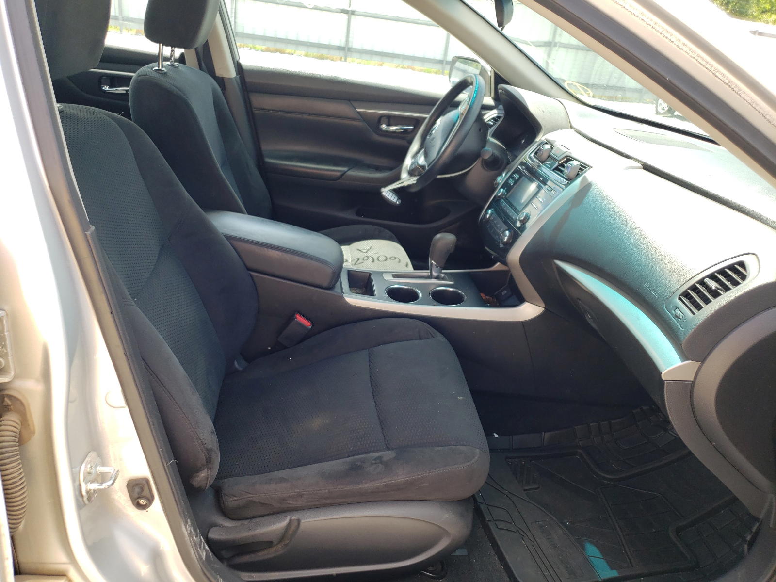 Photo 5 from auction – 2015 NISSAN ALTIMA 2.5 with VIN 1N4AL3AP2FC490205
