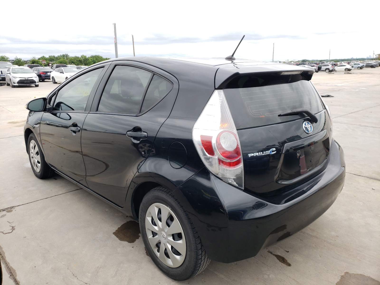 Photo 3 from auction – 2014 TOYOTA PRIUS C with VIN JTDKDTB35E1575217