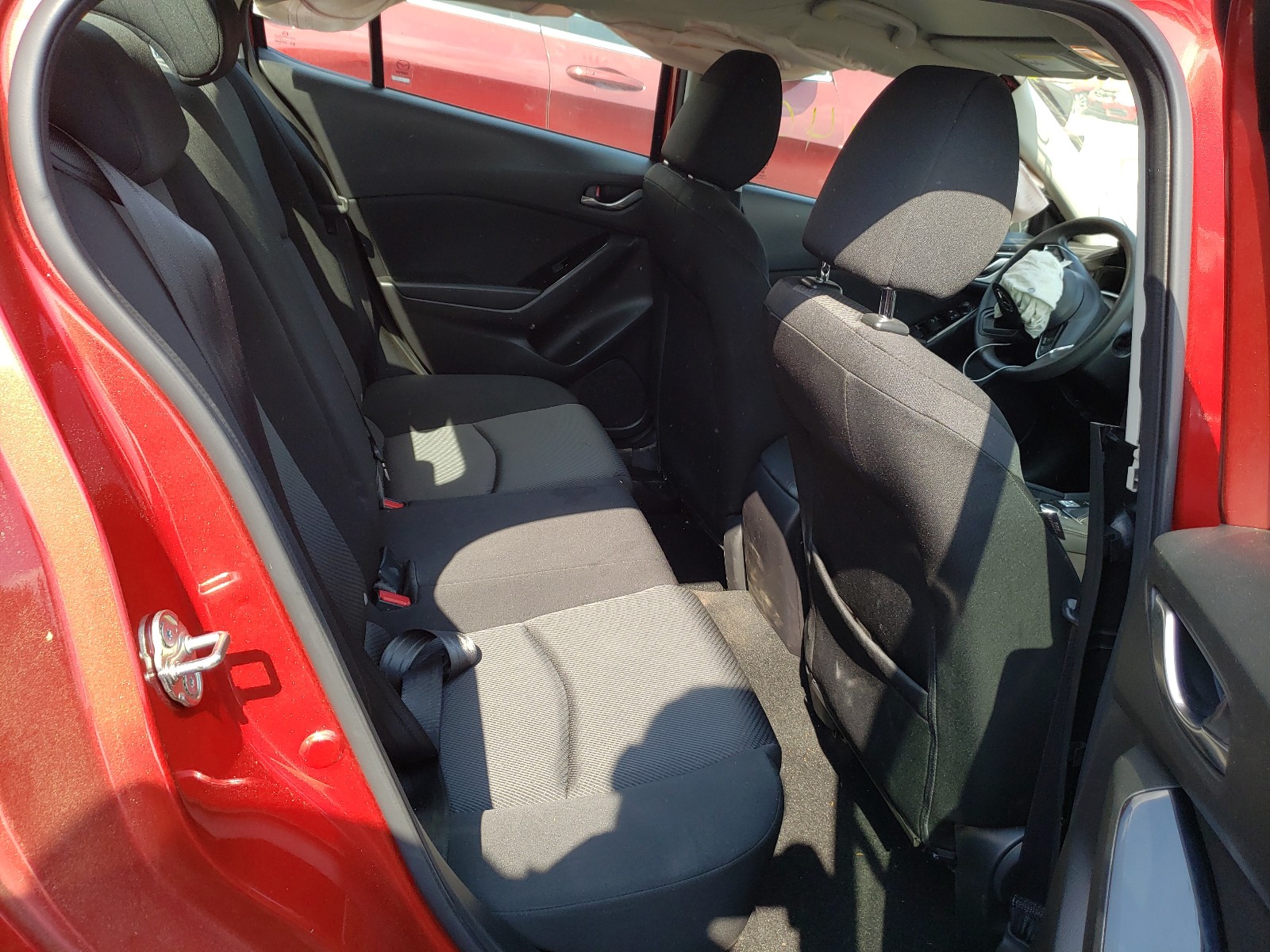 Photo 6 from auction – 2017 MAZDA 3 SPORT with VIN 3MZBN1U75HM107686