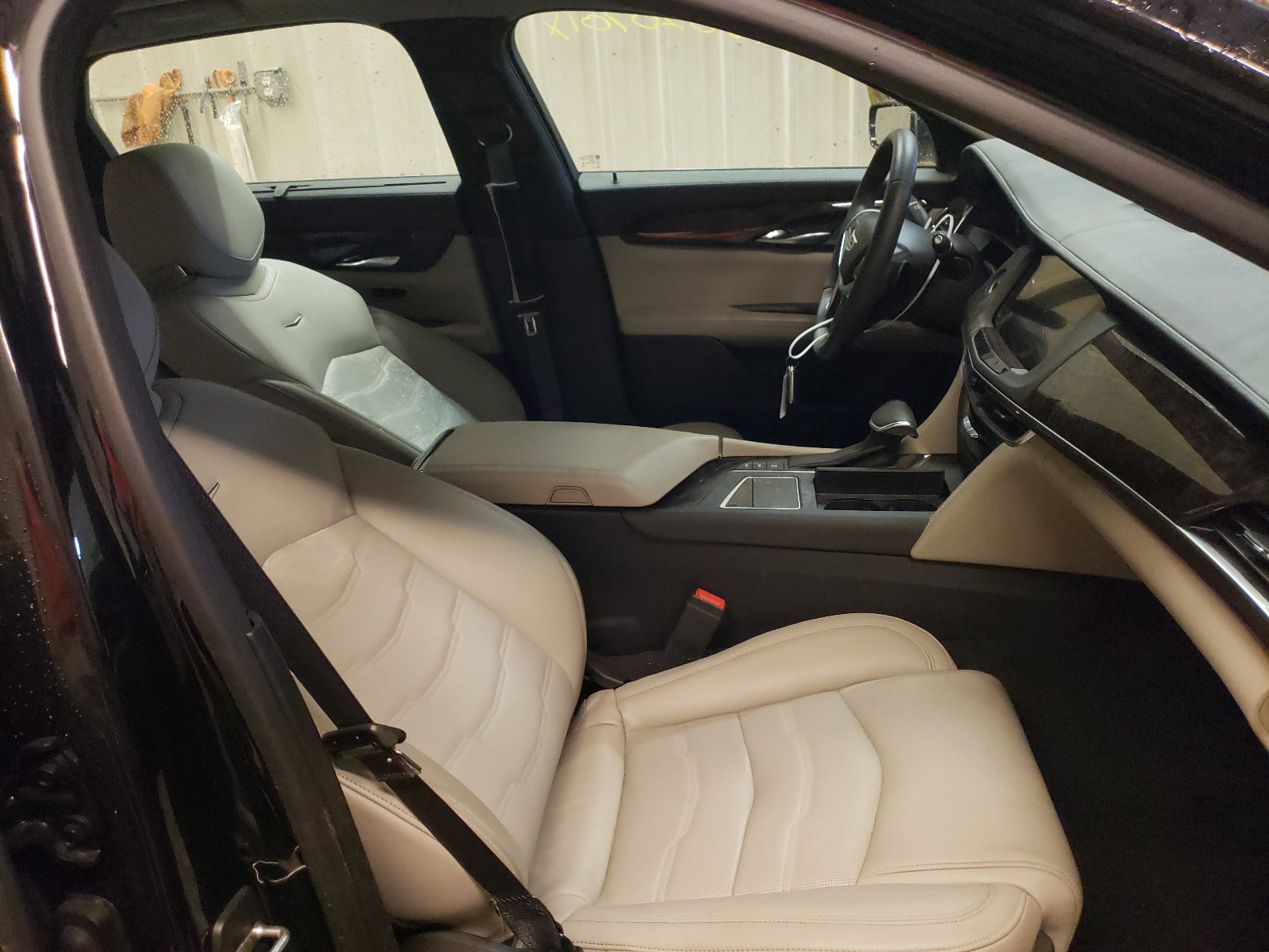 Photo 5 from auction – 2017 CADILLAC CT6 PREMIU with VIN 1G6KF5RS7HU177192