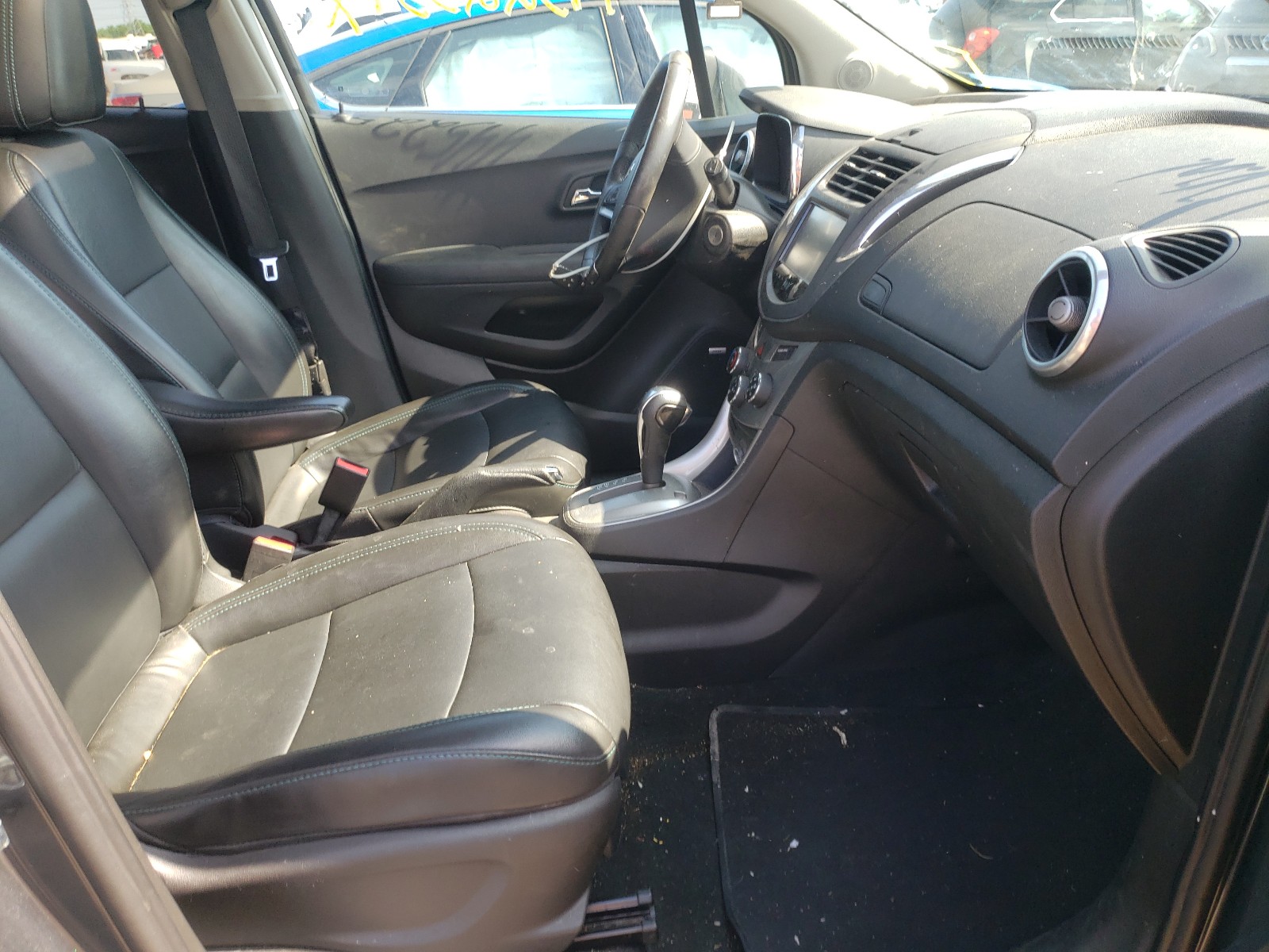 Foto 5 de la subasta – 2016 CHEVROLET TRAX LTZ con VIN 3GNCJMSB6GL216424