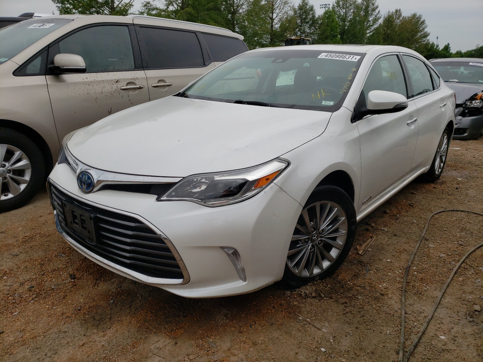 Photo 2 from auction – 2016 TOYOTA AVALON HYB with VIN 4T1BD1EB7GU053919