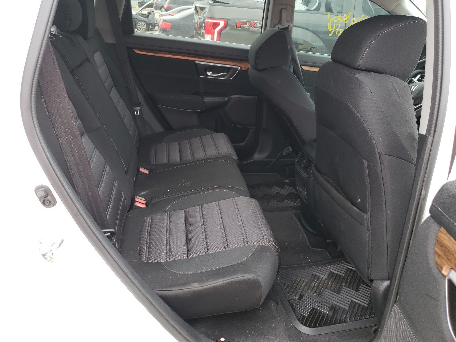 Photo 6 from auction – 2018 HONDA CR-V EX with VIN 2HKRW2H50JH652297