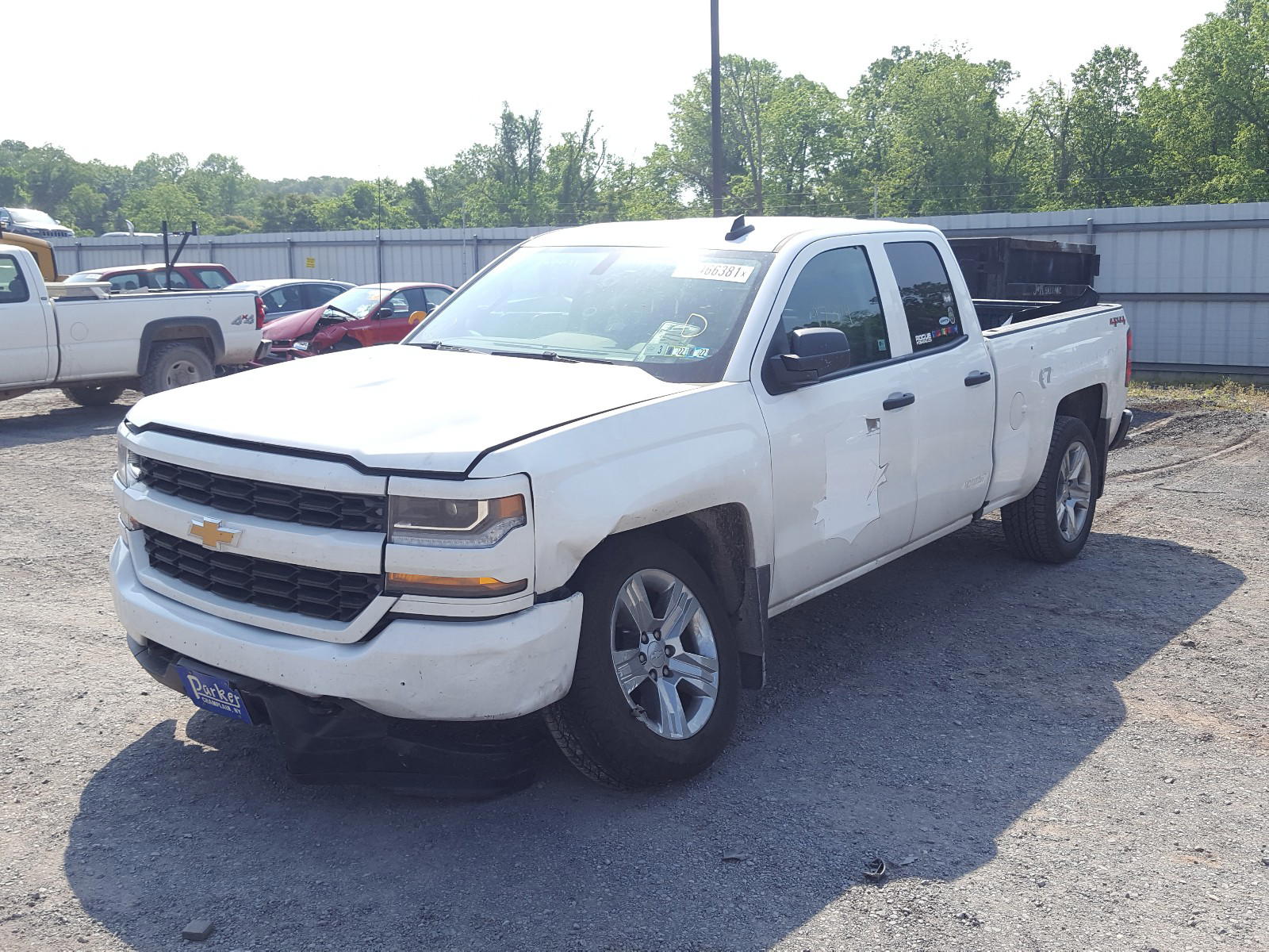 Photo 2 from auction – 2017 CHEVROLET SILVERADO with VIN 1GCVKPEC2HZ151912
