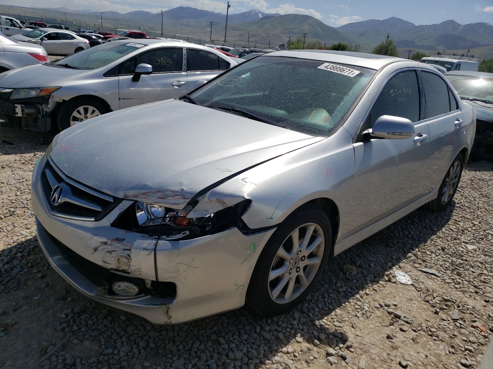 Photo 2 from auction – 2008 ACURA TSX with VIN JH4CL96828C012312