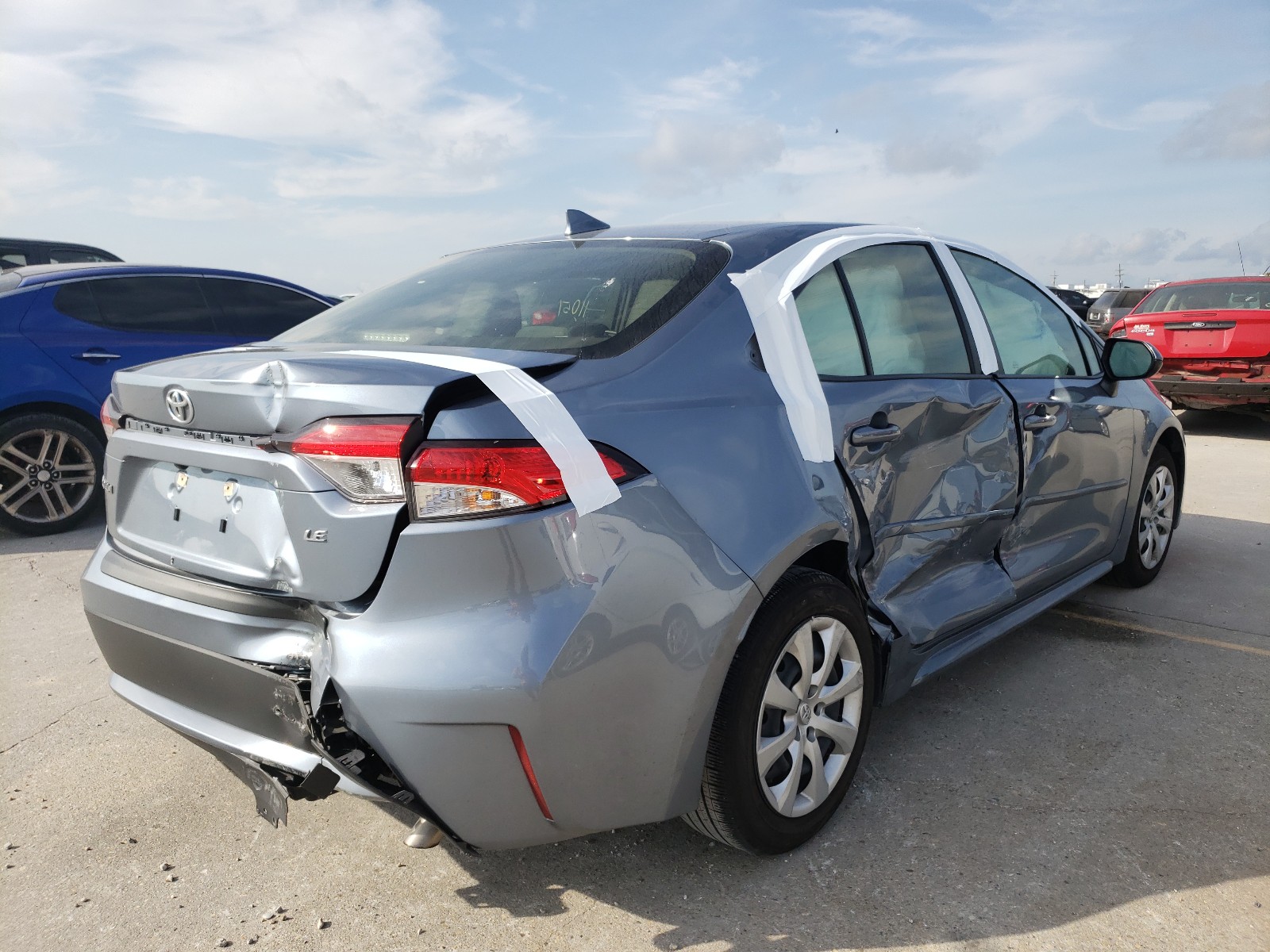 Photo 4 from auction – 2020 TOYOTA COROLLA LE with VIN JTDEPRAE2LJ104567